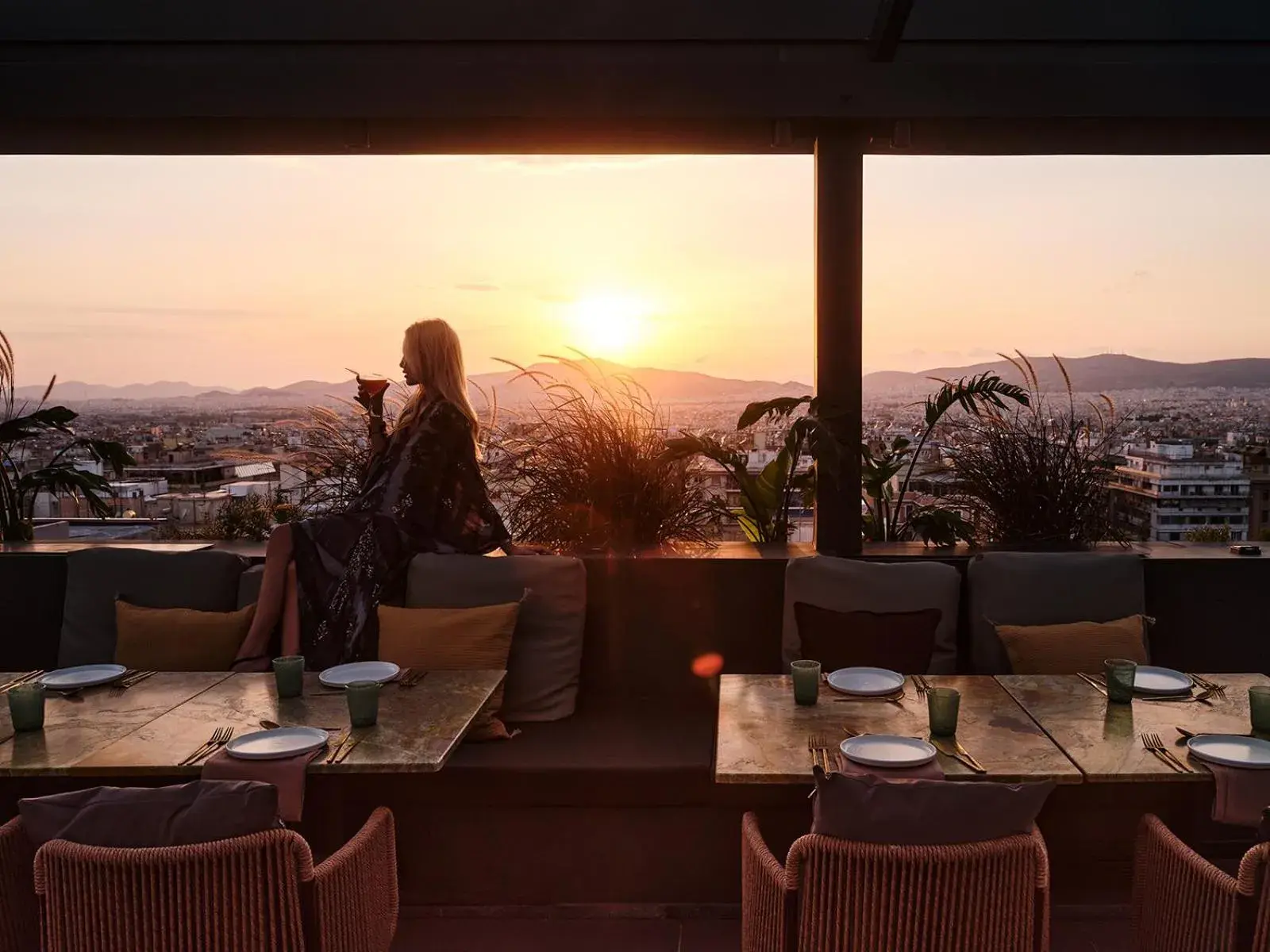 Restaurant/places to eat, Sunrise/Sunset in Radisson Blu Park Hotel Athens