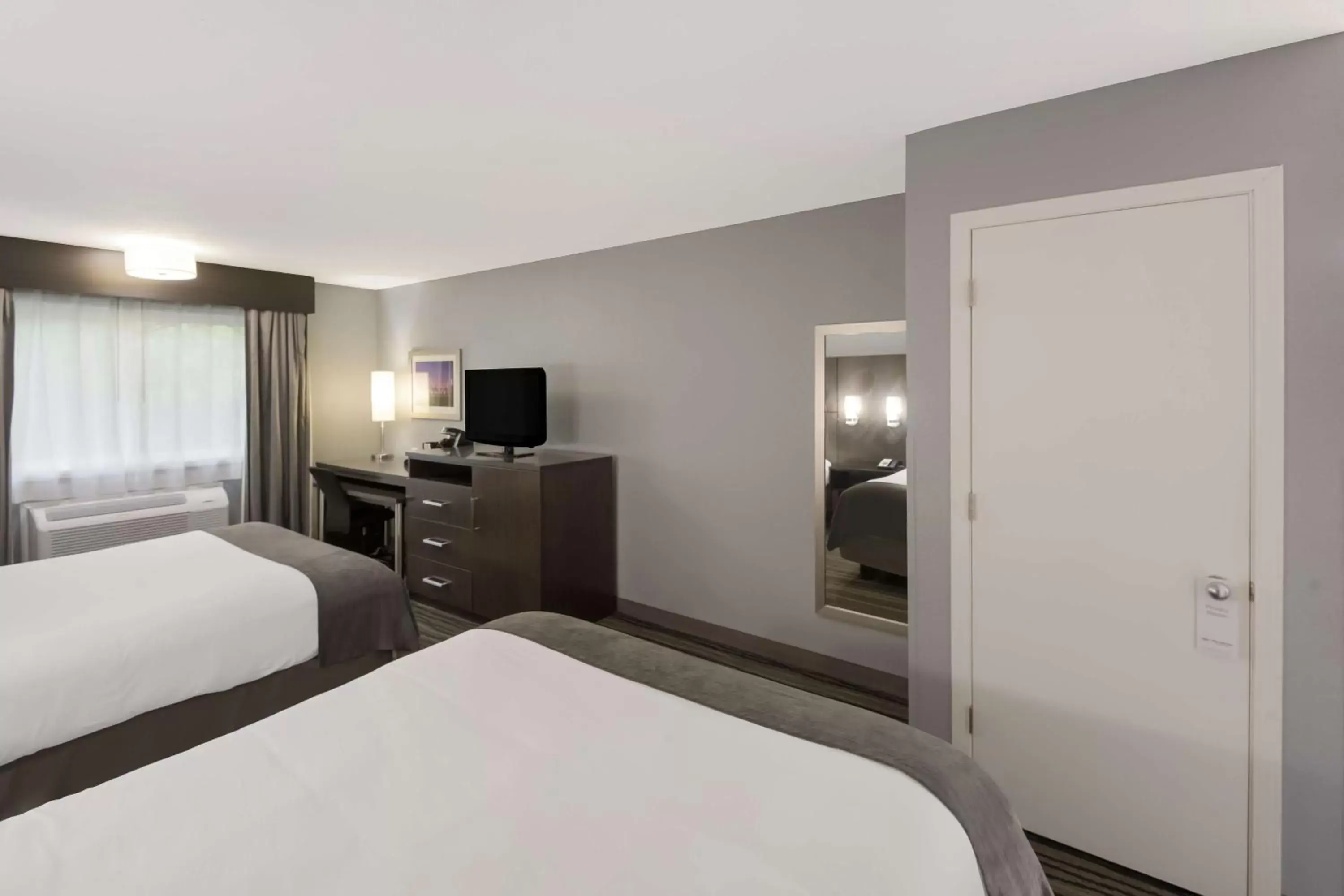 Bedroom, Bed in Best Western Riverside Inn Bedroom, Bed in Best Western Riverside Inn