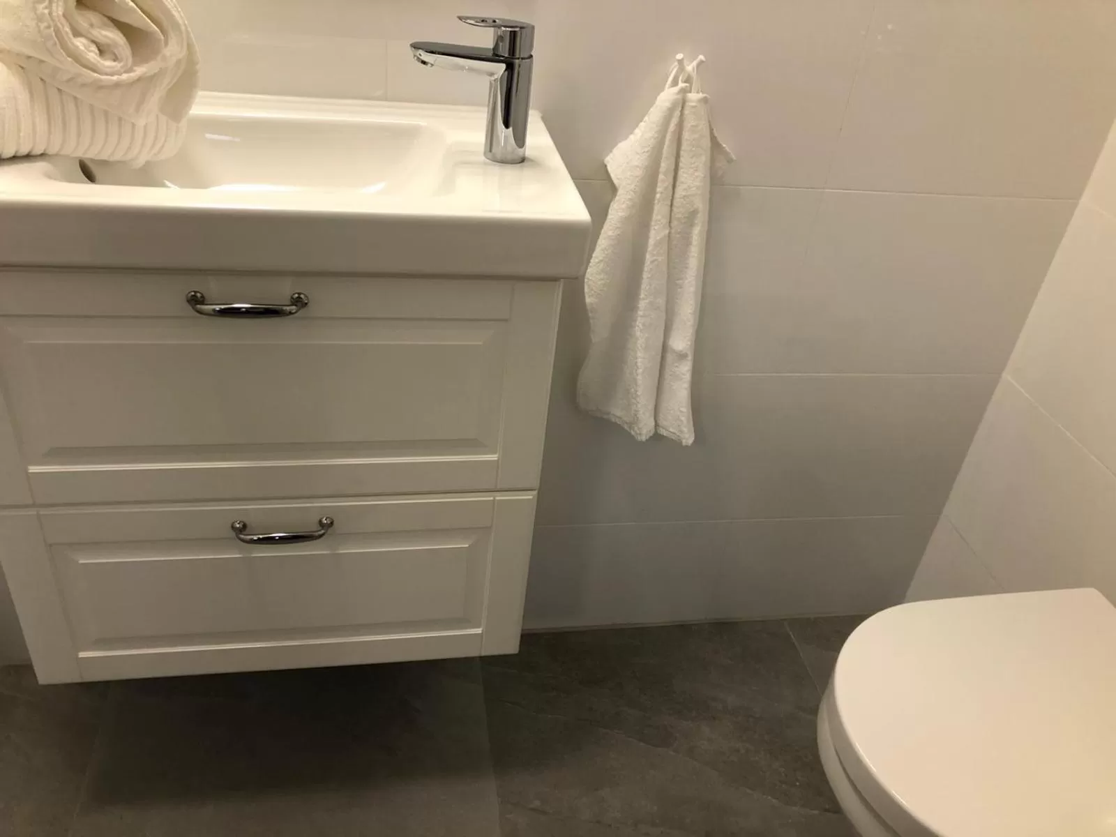 Bathroom in B&B Mondriaan