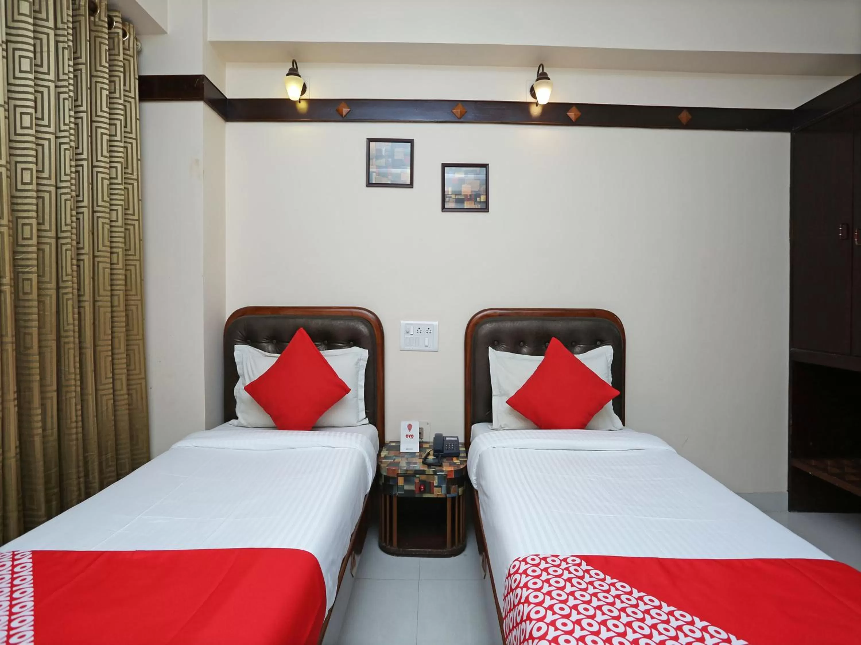 Bedroom, Bed in Hotel Amrit Regency