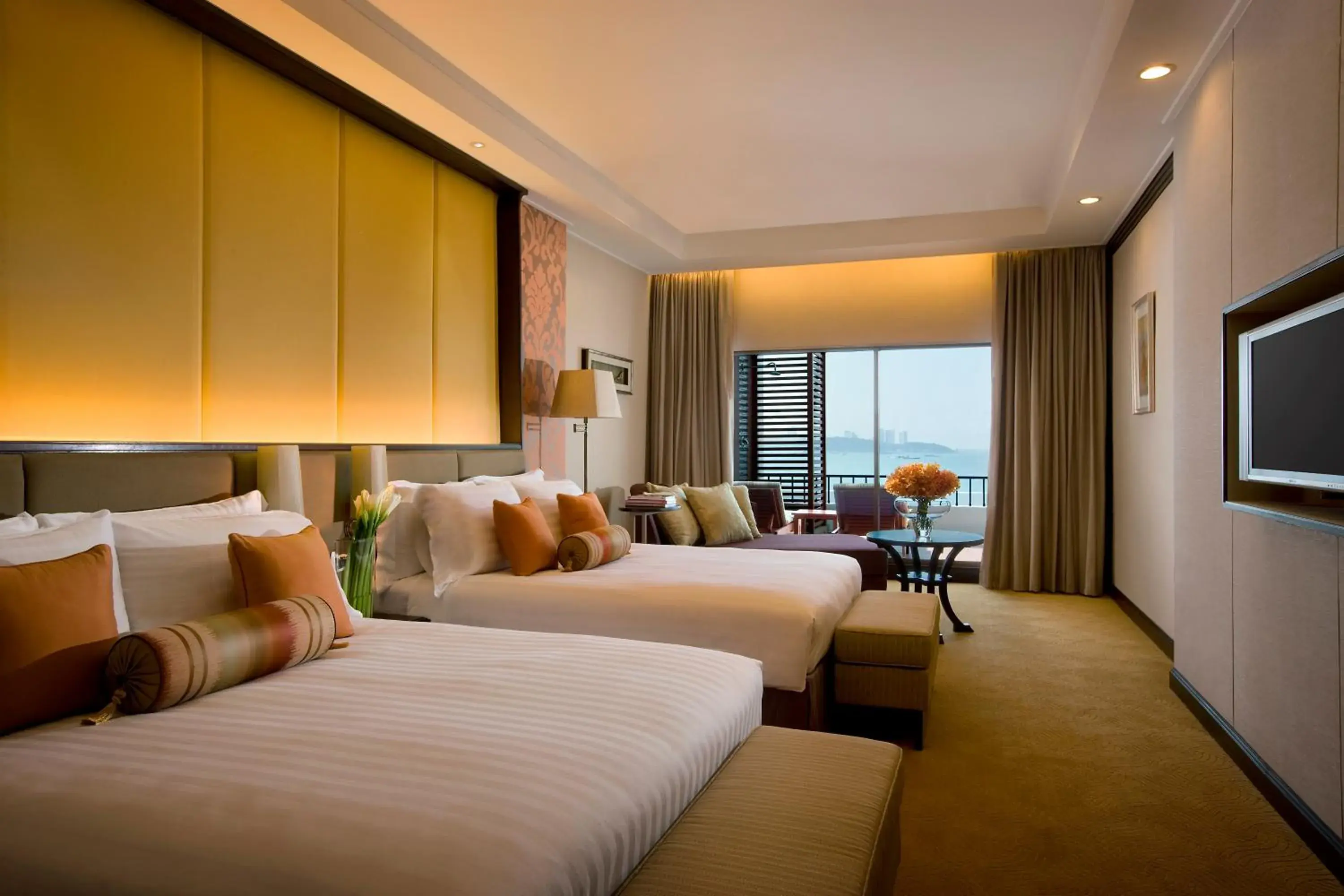 Bedroom in Dusit Thani Pattaya - SHA Extra Plus