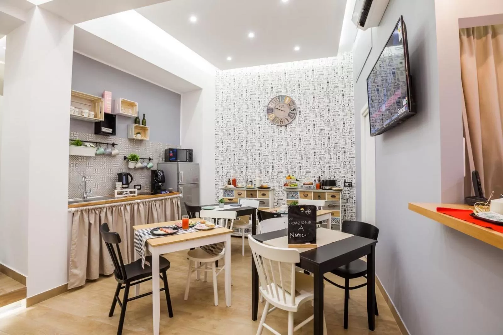 Buffet breakfast, Restaurant/Places to Eat in B&B Vico Milano 18