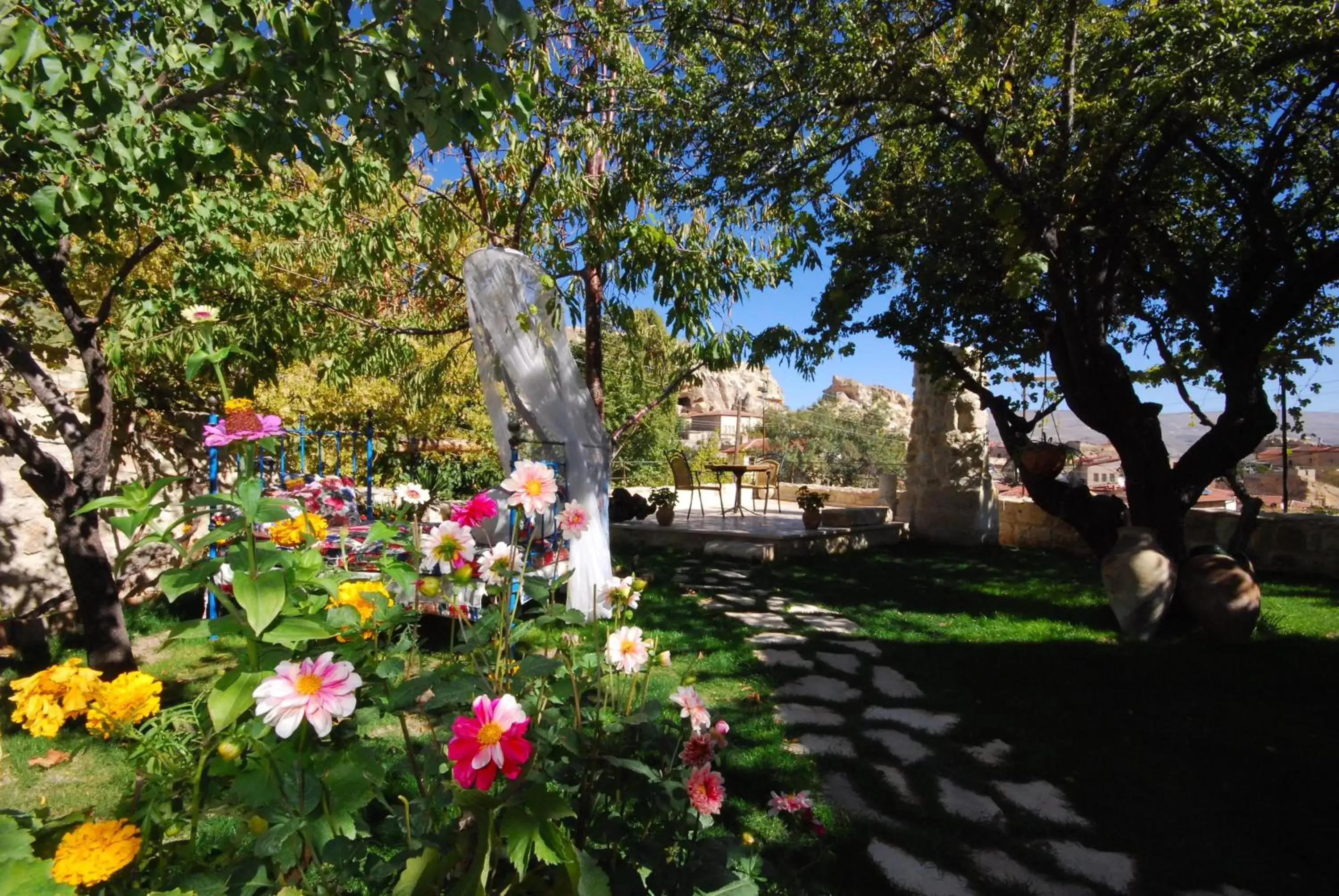 Garden in Melekler Evi Cave Hotel