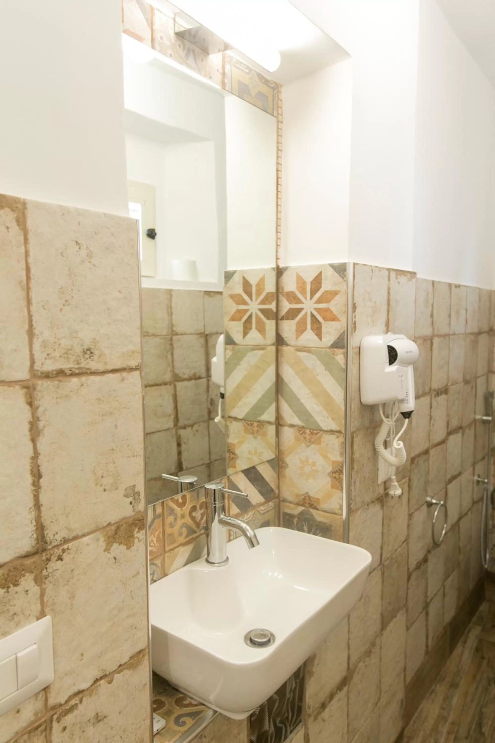 Bathroom in Anticaglia/24