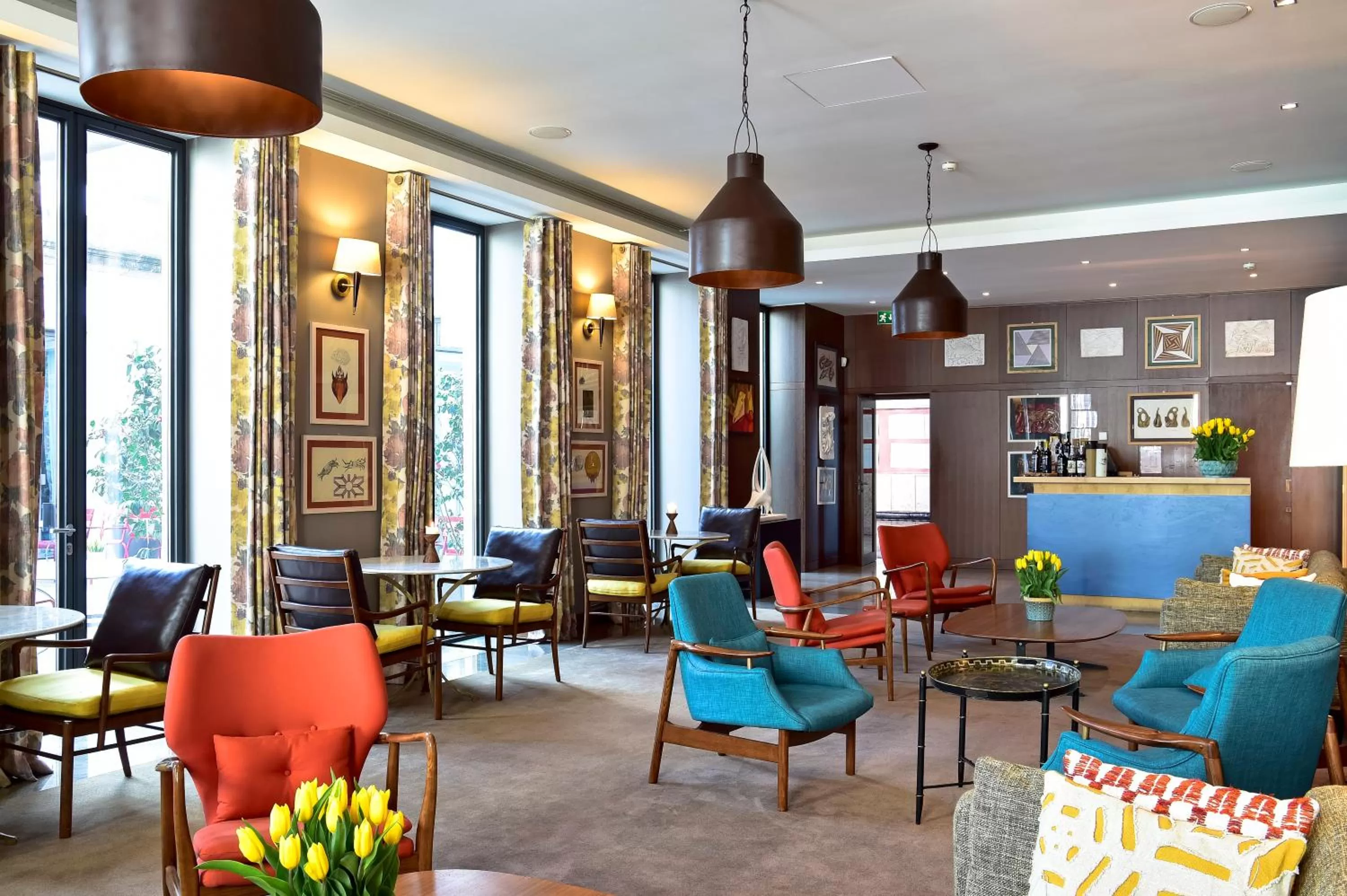 Lounge or bar in The Editory Artist Baixa Porto Hotel