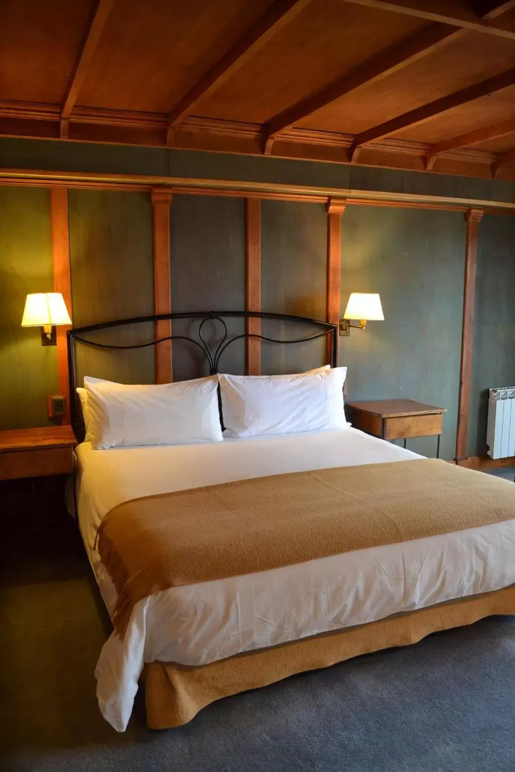 Bedroom, Bed in Hotel Los Ñires