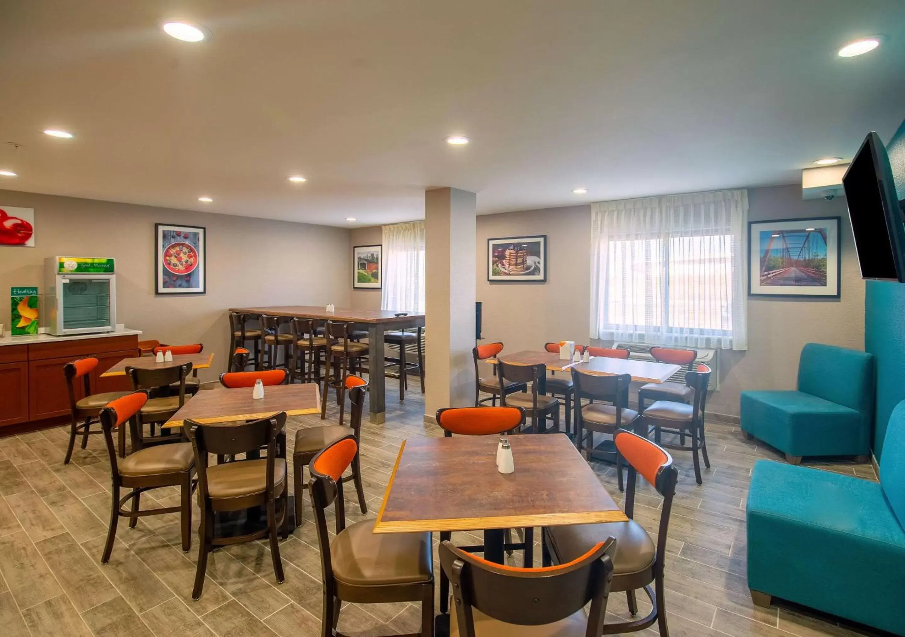 Restaurant/Places to Eat in Quality Inn & Suites