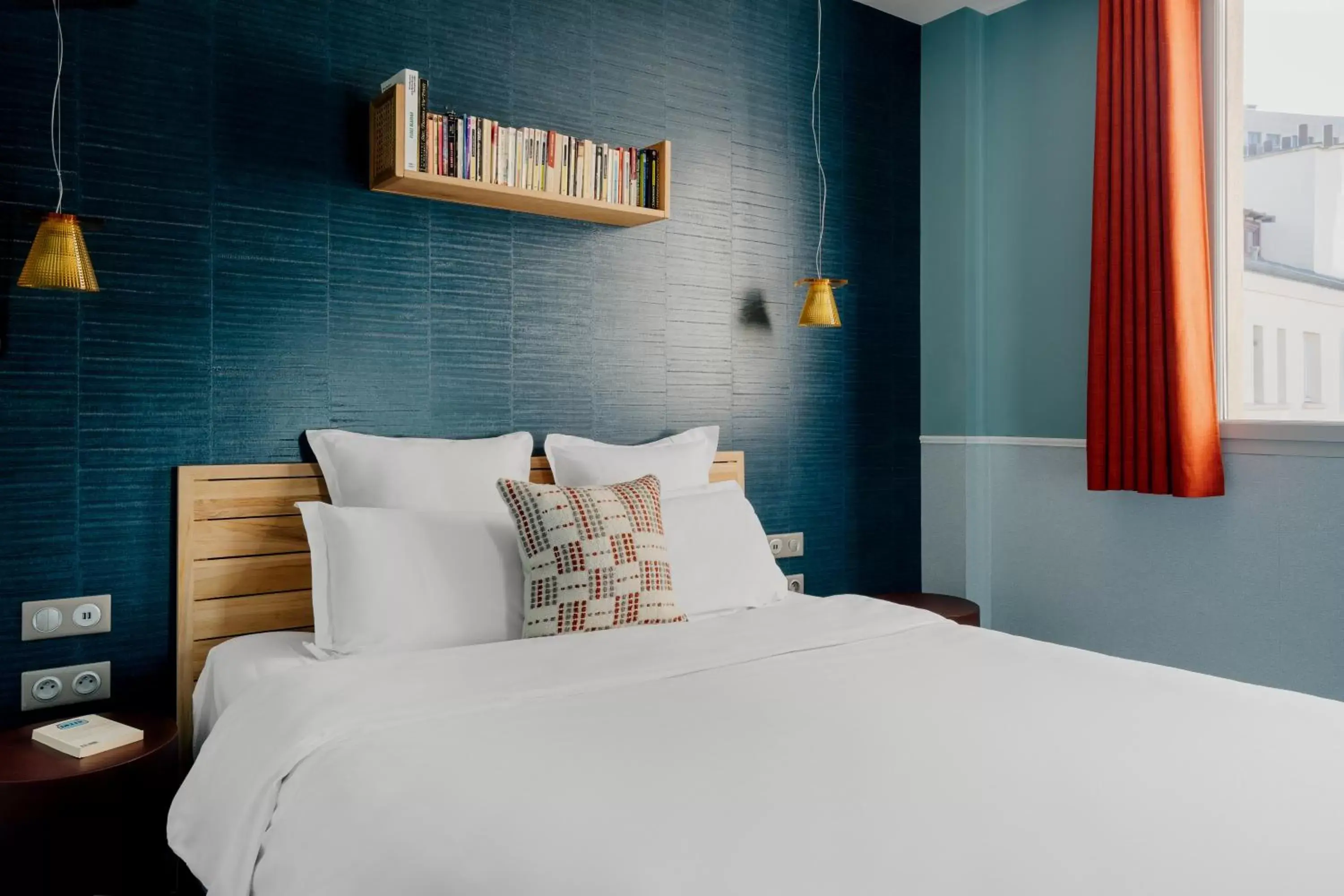 Bedroom, Bed in Edgar Suites Expo Paris Porte de Versailles