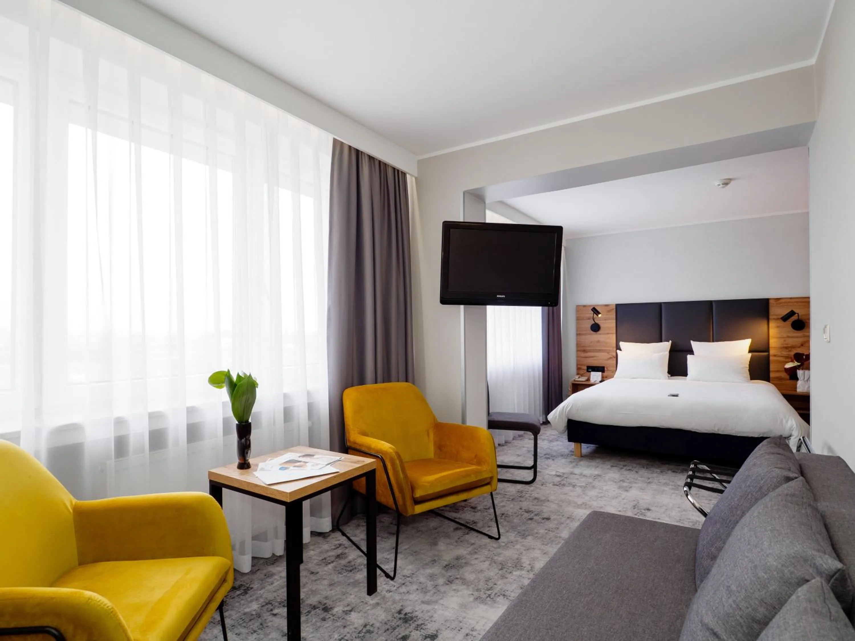 Photo of the whole room, Bed in Mercure Czestochowa Centrum