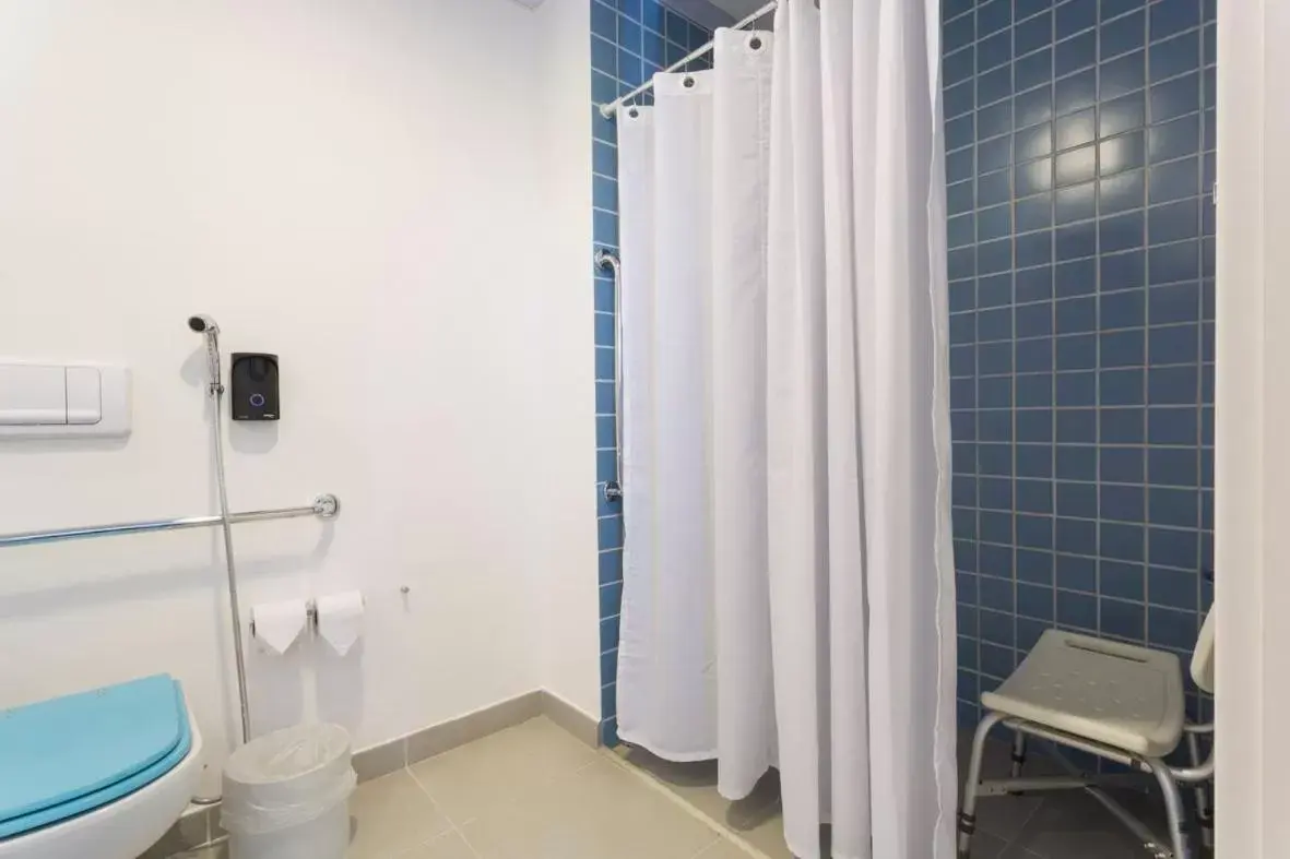 Toilet, Bathroom in ibis Styles Sao Paulo Barra Funda
