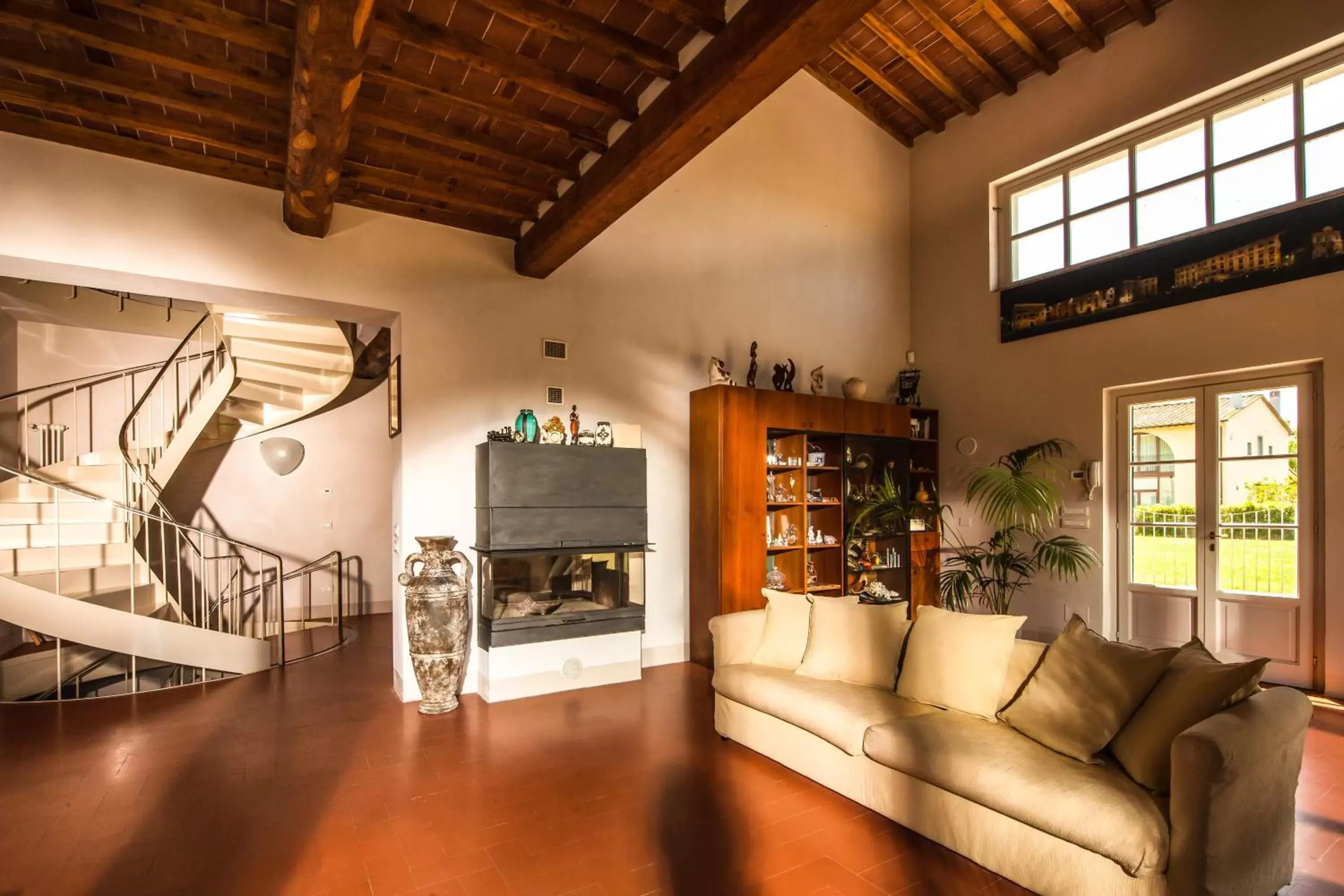 Communal lounge/ TV room, Seating Area in Cascina Canova B&B