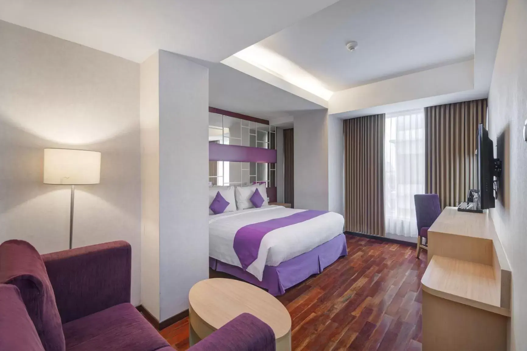 Bedroom in Quest Hotel Darmo - Surabaya by ASTON