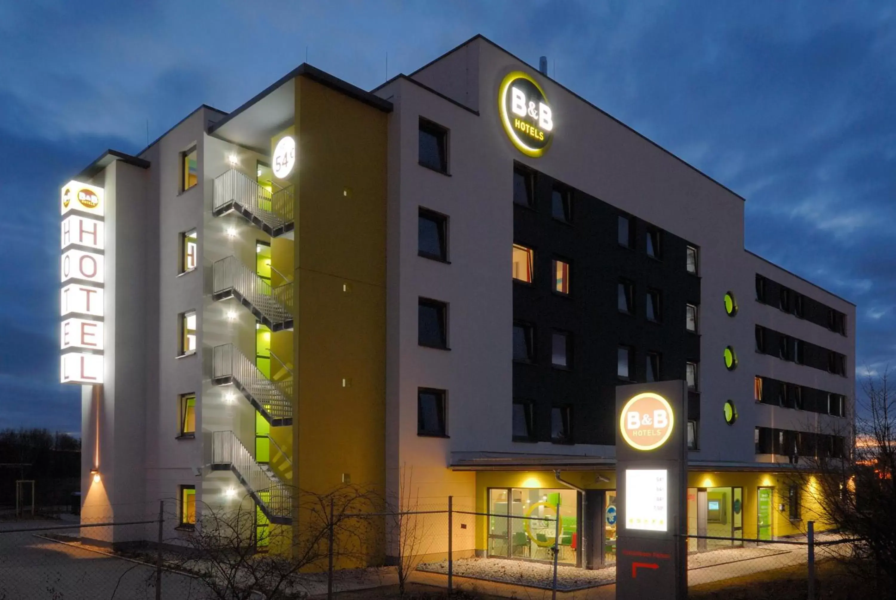 Property Building in B&B Hotel Freiburg-Süd