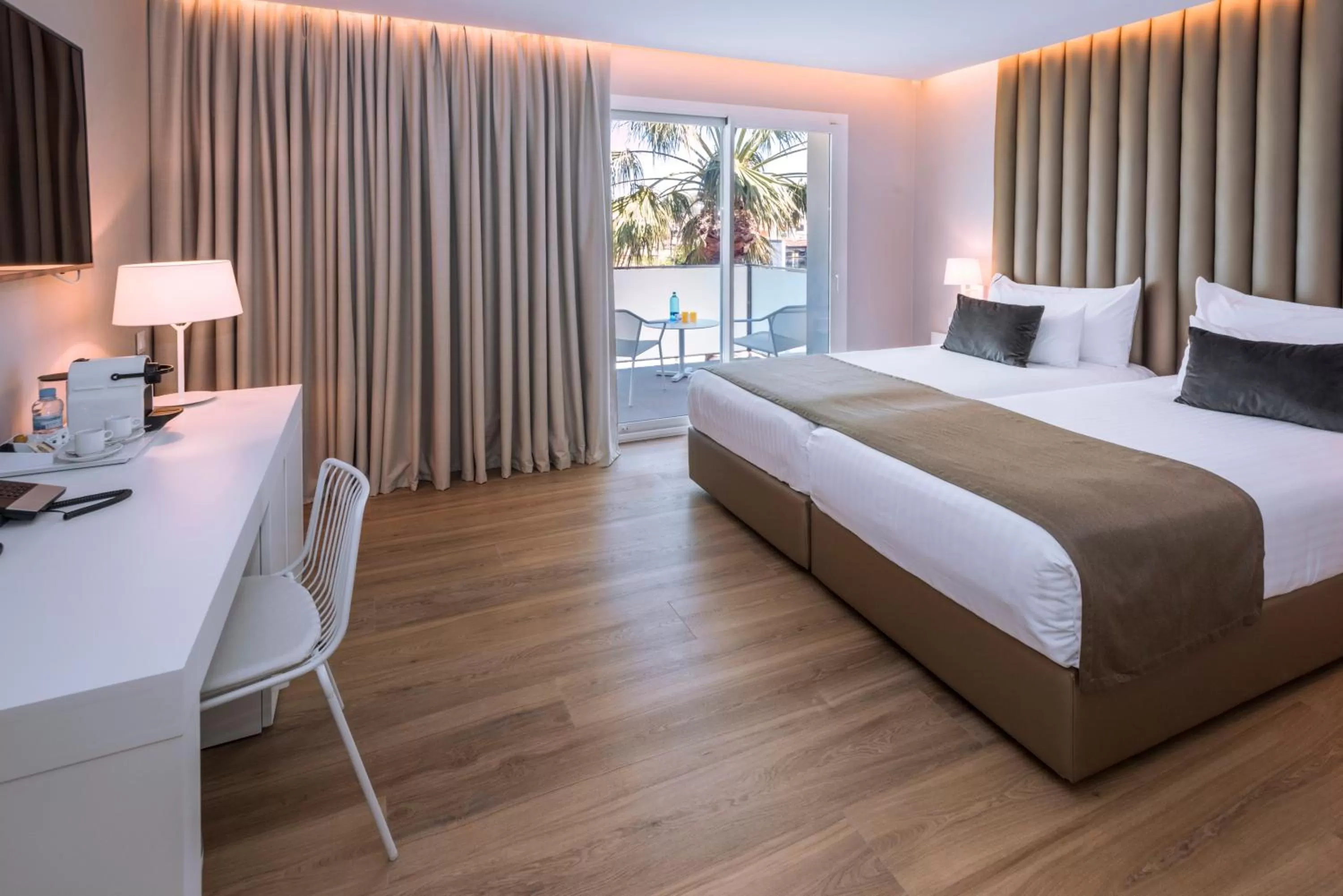 Bed in Hotel Playafels