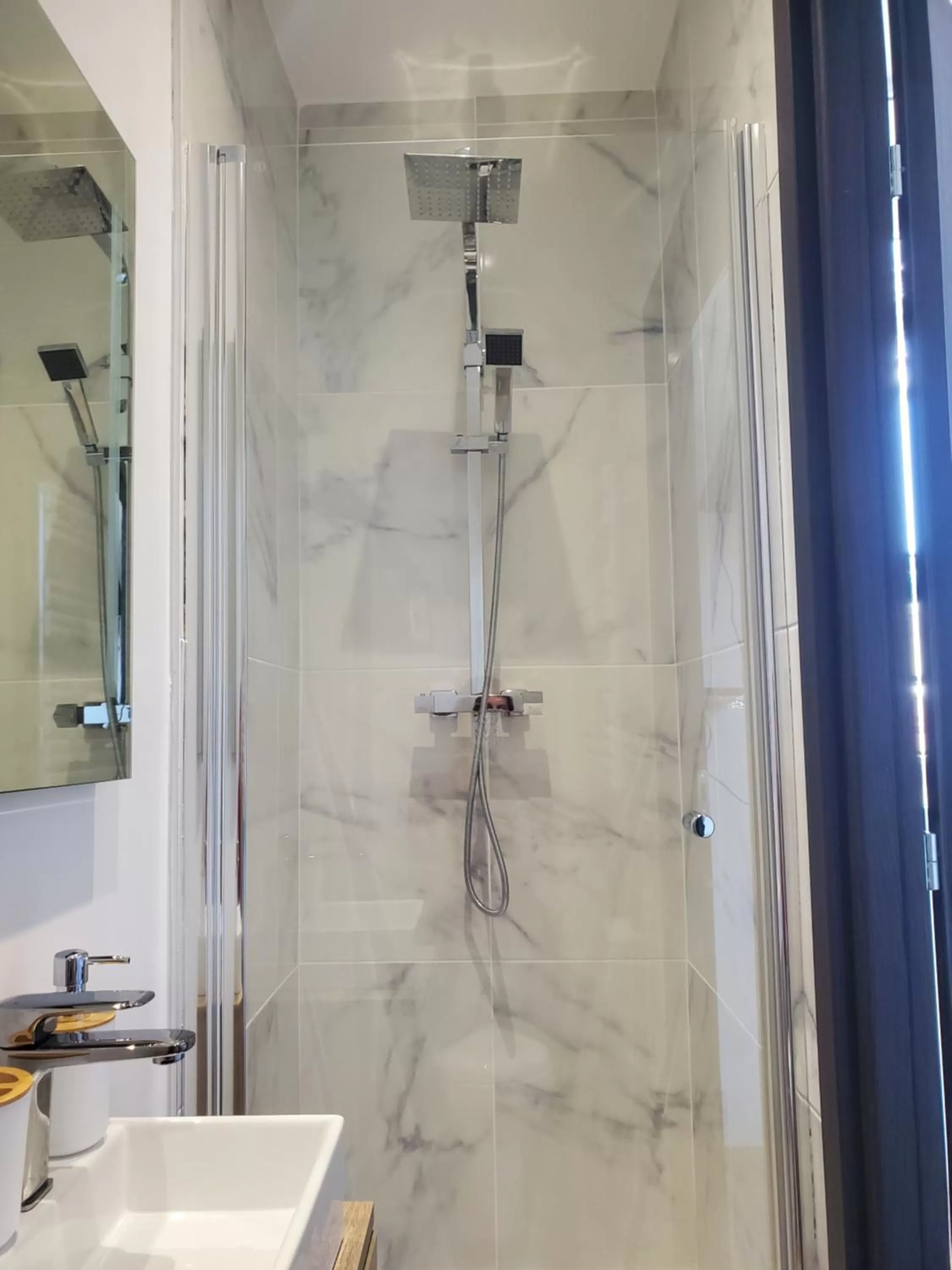 Bathroom in Chambre d'Hôte Straboni