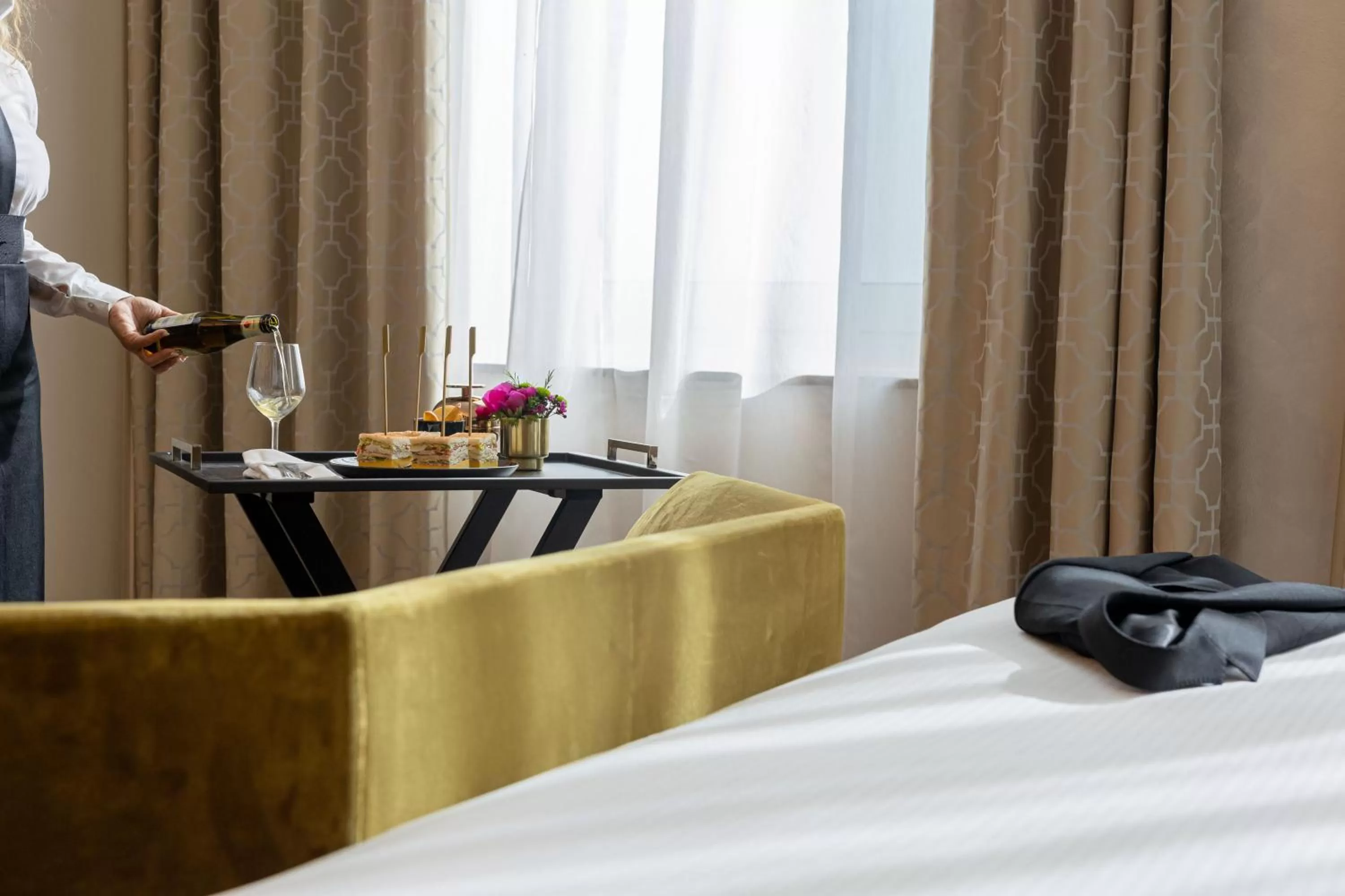 Lunch, Bed in Bianca Maria Palace Hotel