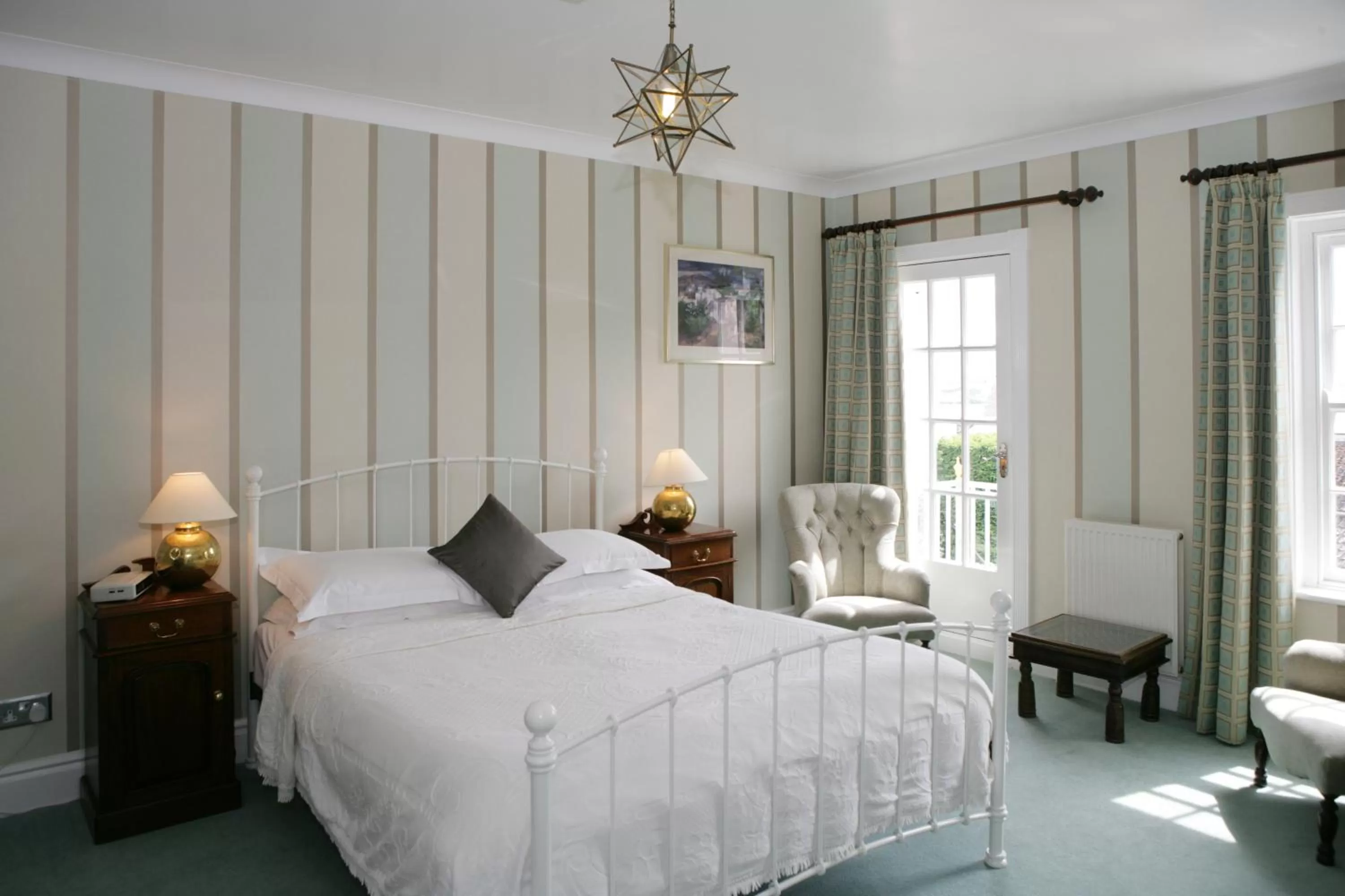 Bed in Portmeirion Village & Castell Deudraeth