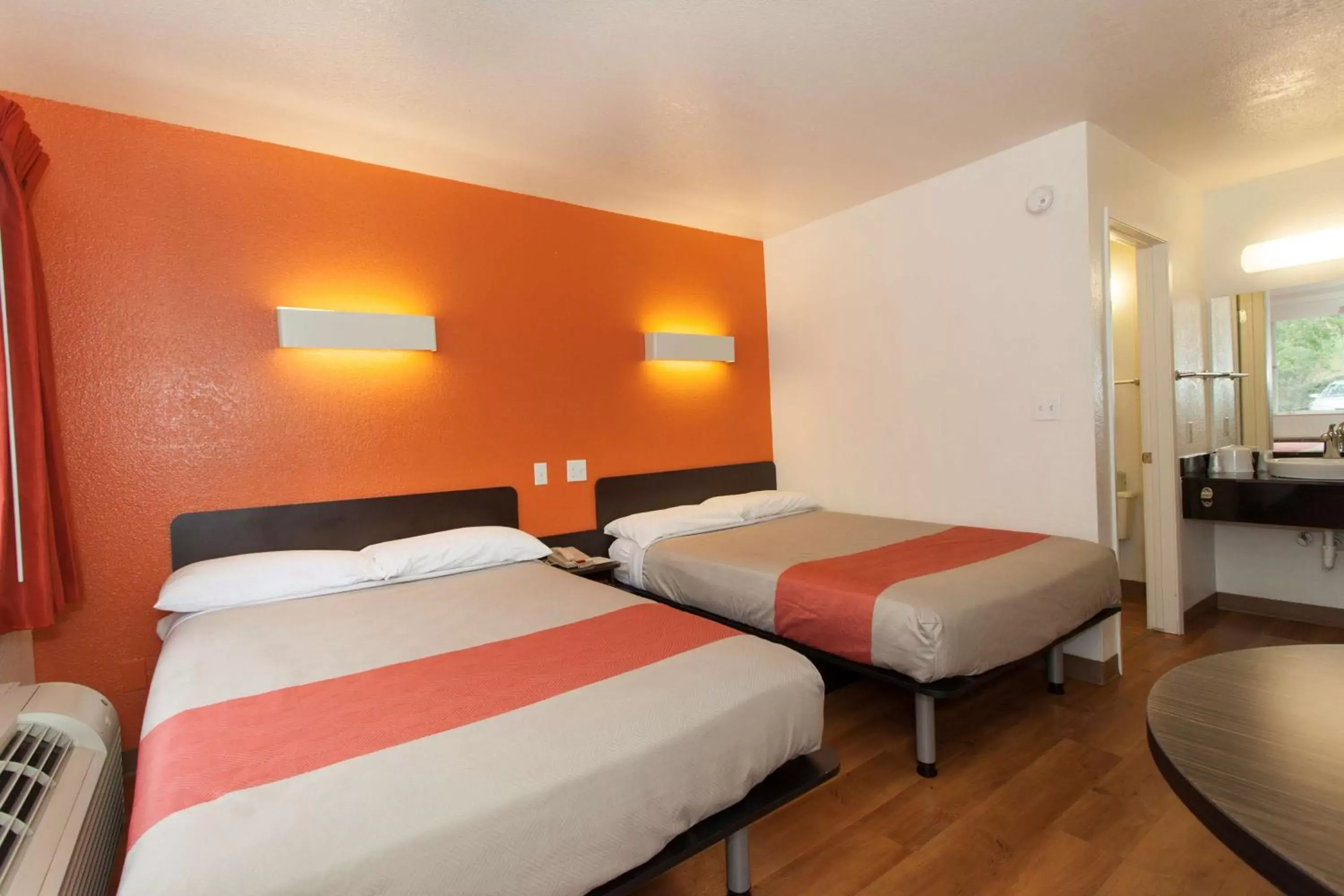 Bedroom, Room Photo in Motel 6-Sacramento, CA - Central