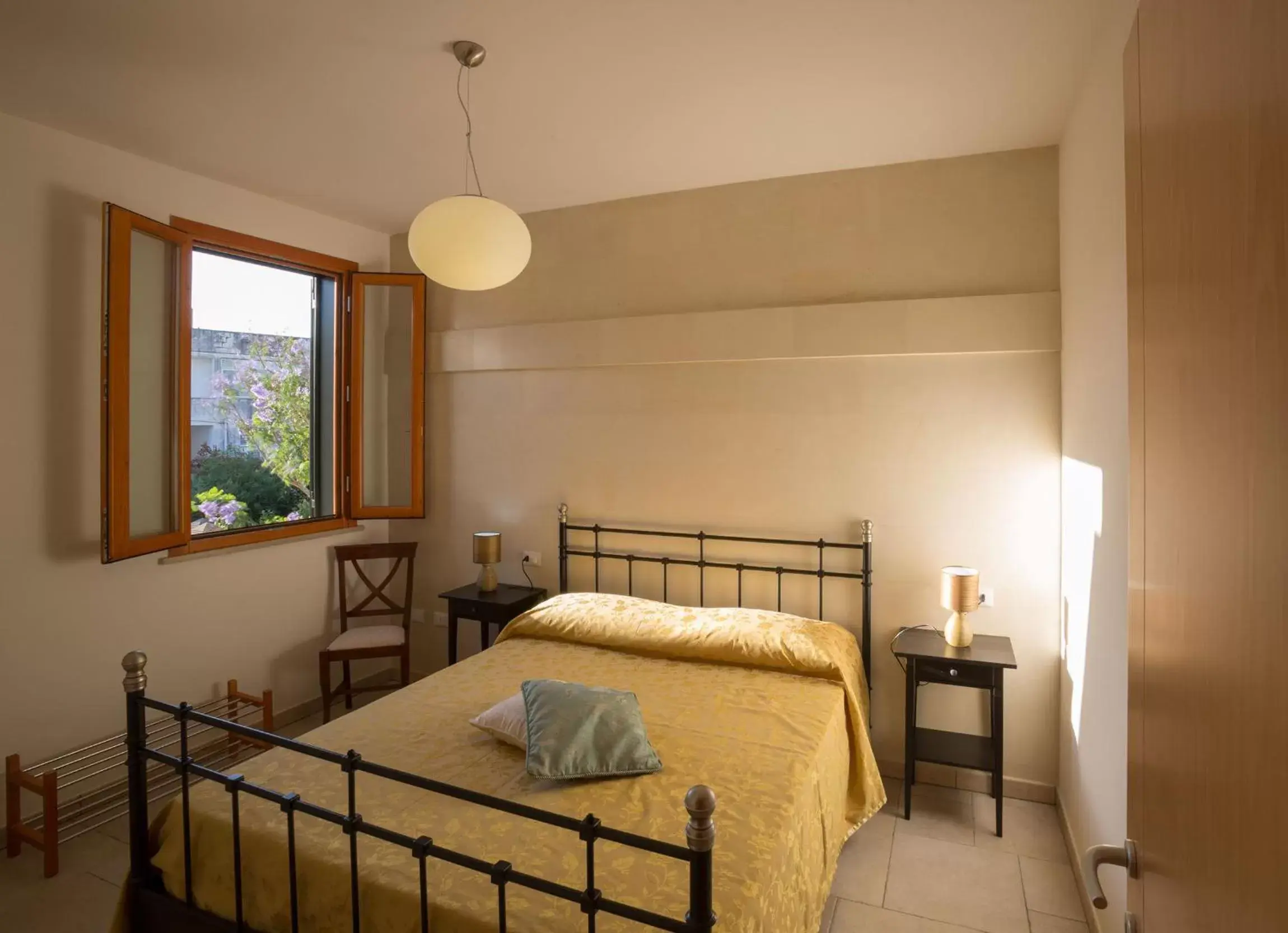 Bedroom, Bed in Casina dei Nonni
