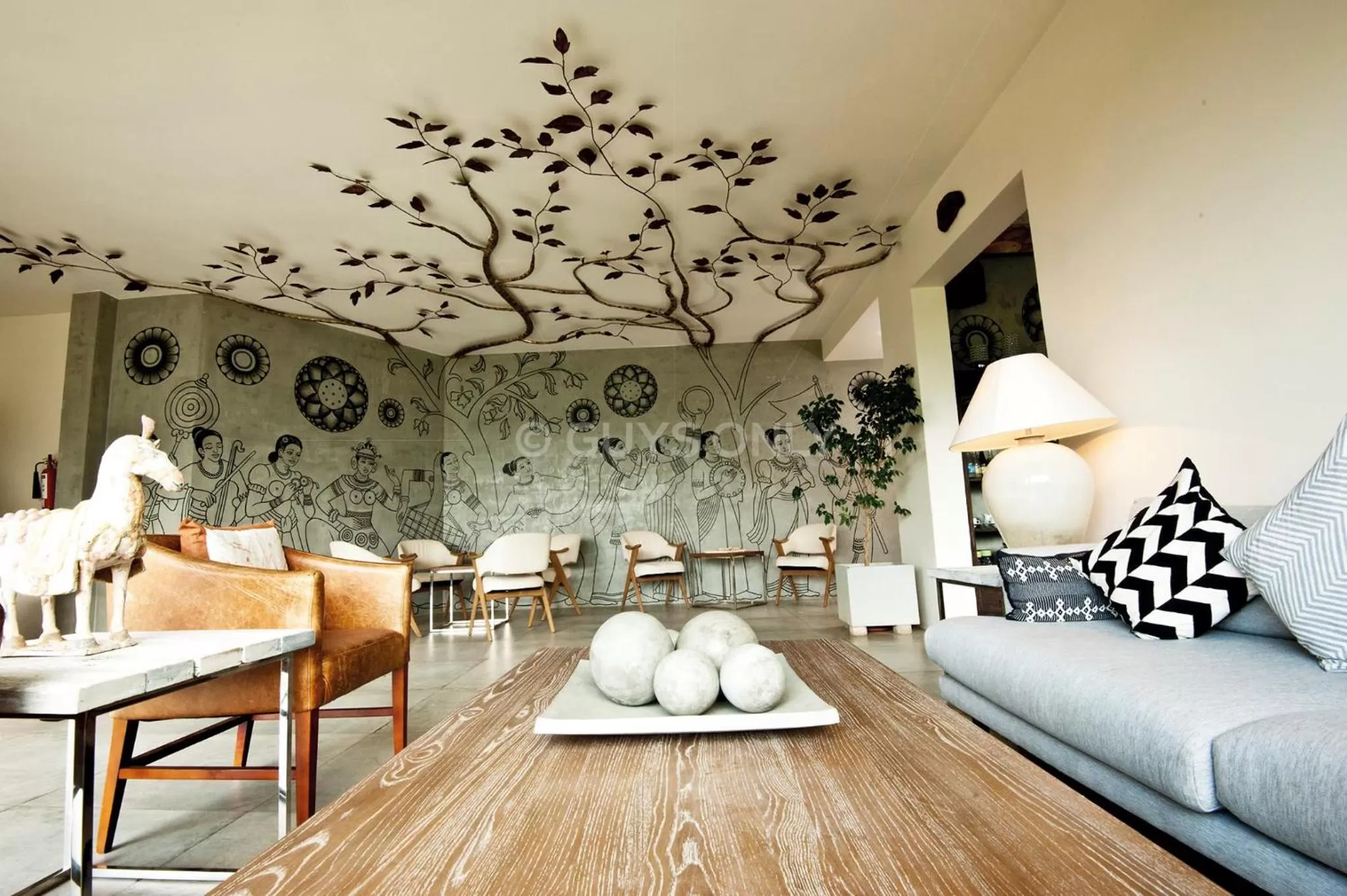 Lounge or bar in Skyloft Kandy by Aaradhya