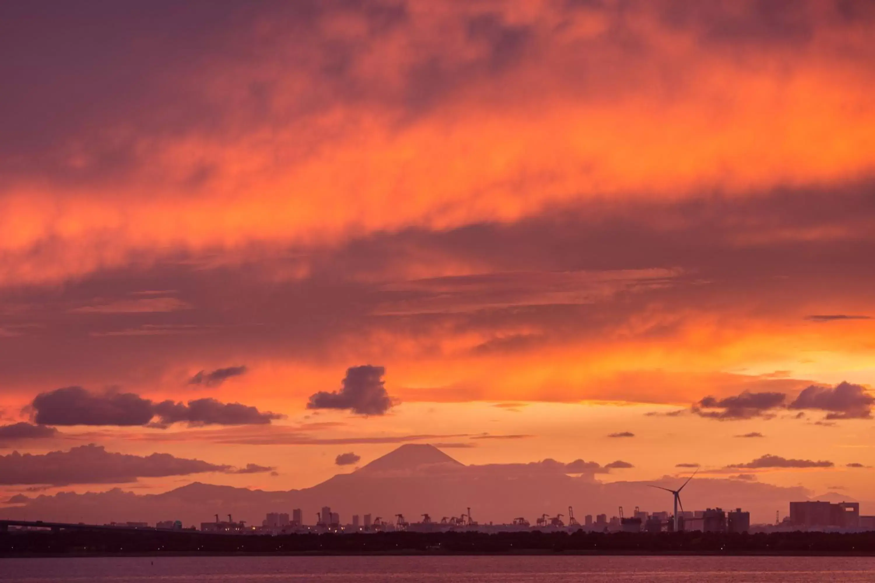 Sea view, Sunrise/Sunset in Hilton Tokyo Bay