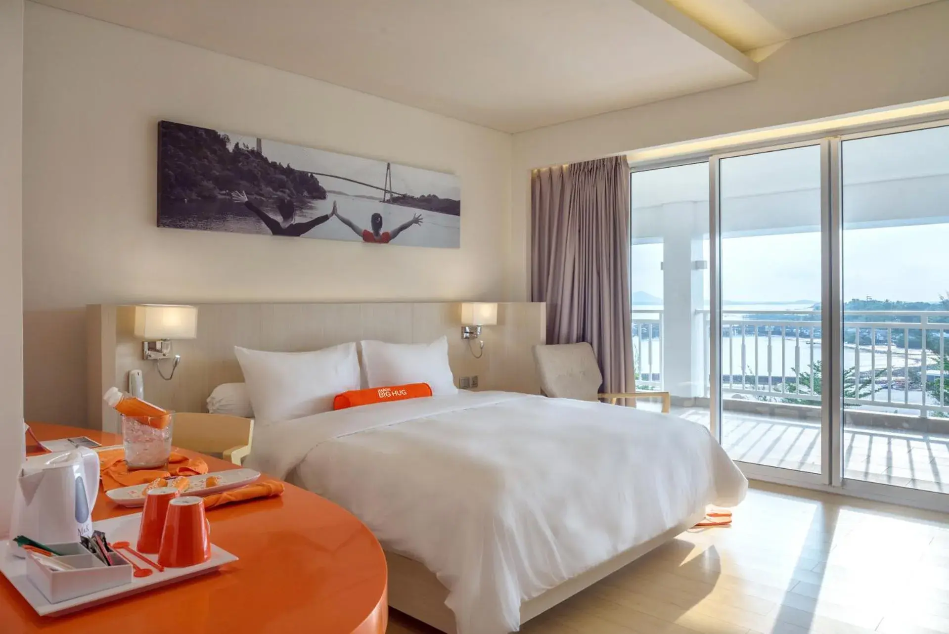 Photo of the whole room, Bed in HARRIS Resort Barelang Batam Photo of the whole room, Bed in HARRIS Resort Barelang Batam