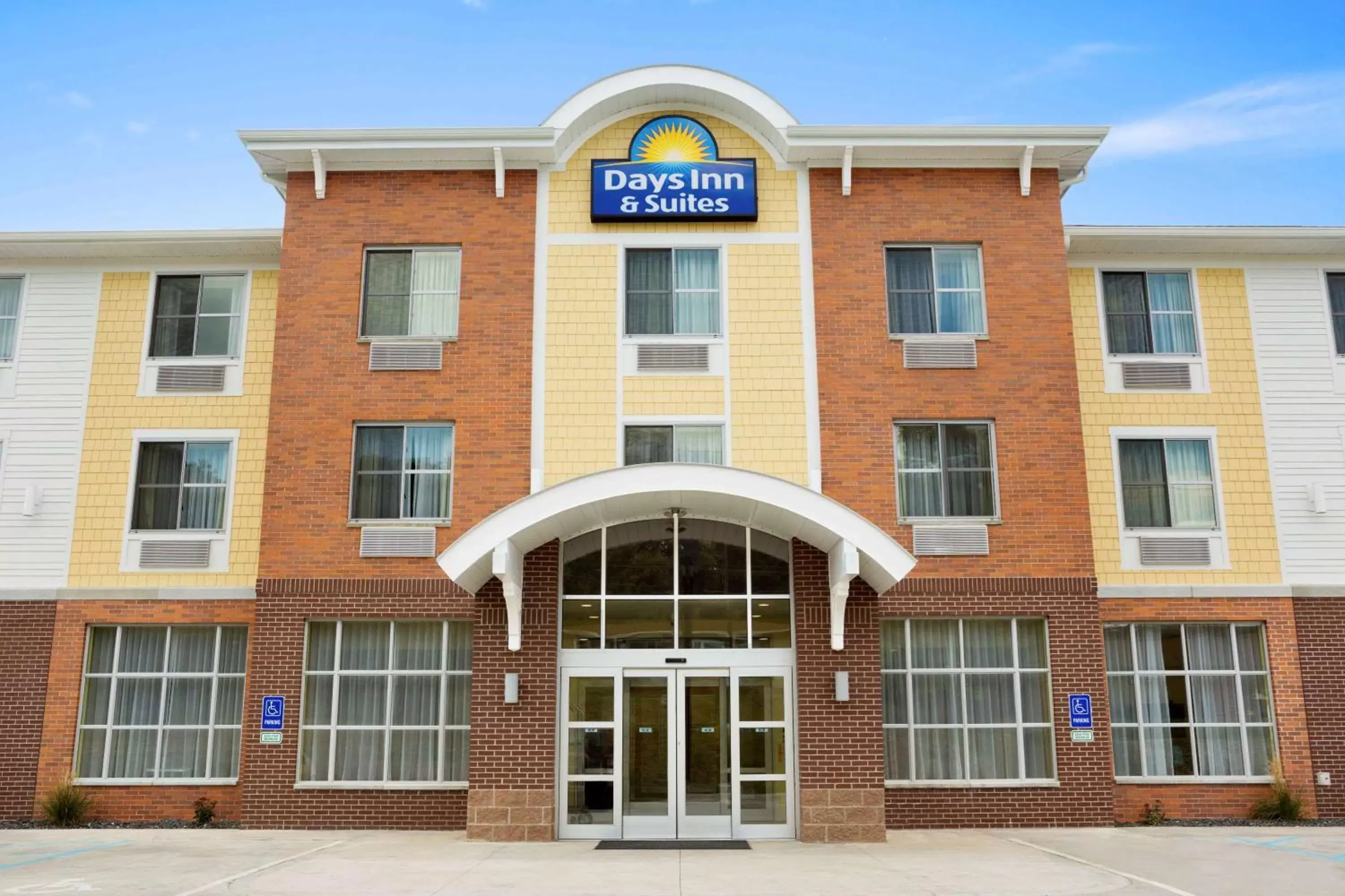 Property building in Days Inn & Suites by Wyndham Caldwell