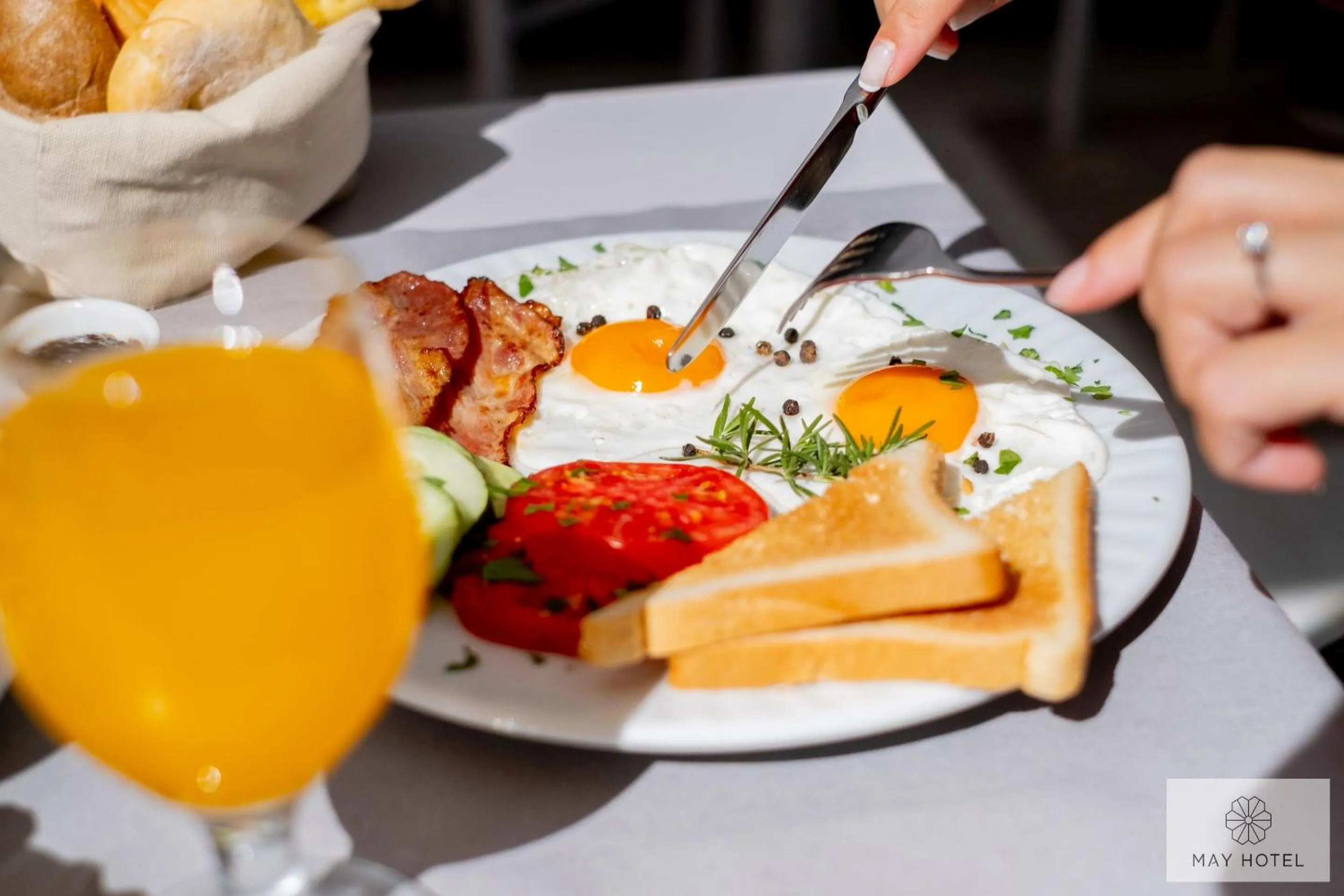 Food in May Beach Hotel