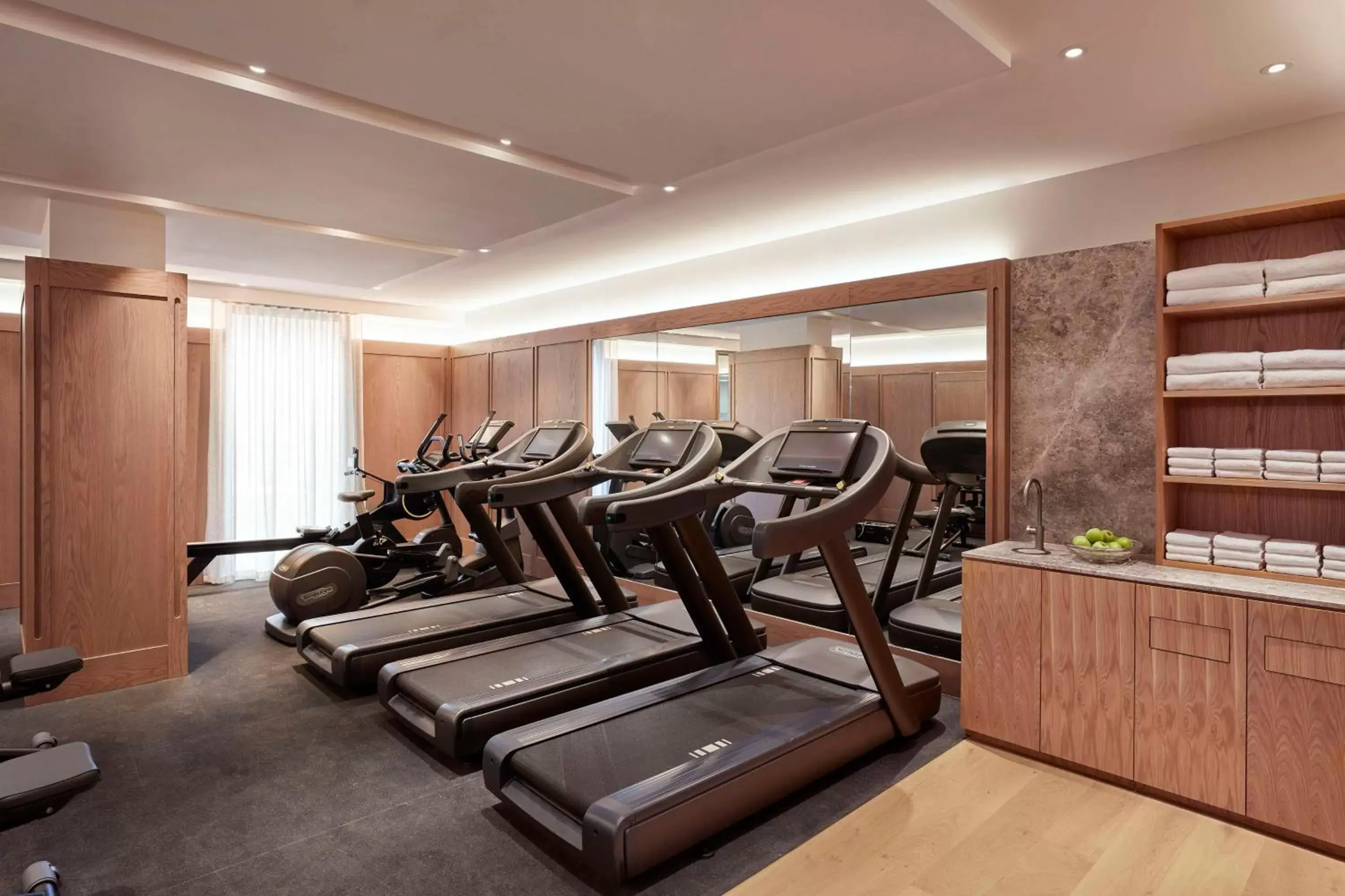 Fitness centre/facilities, Fitness Center/Facilities in Hilton Melbourne Little Queen Street