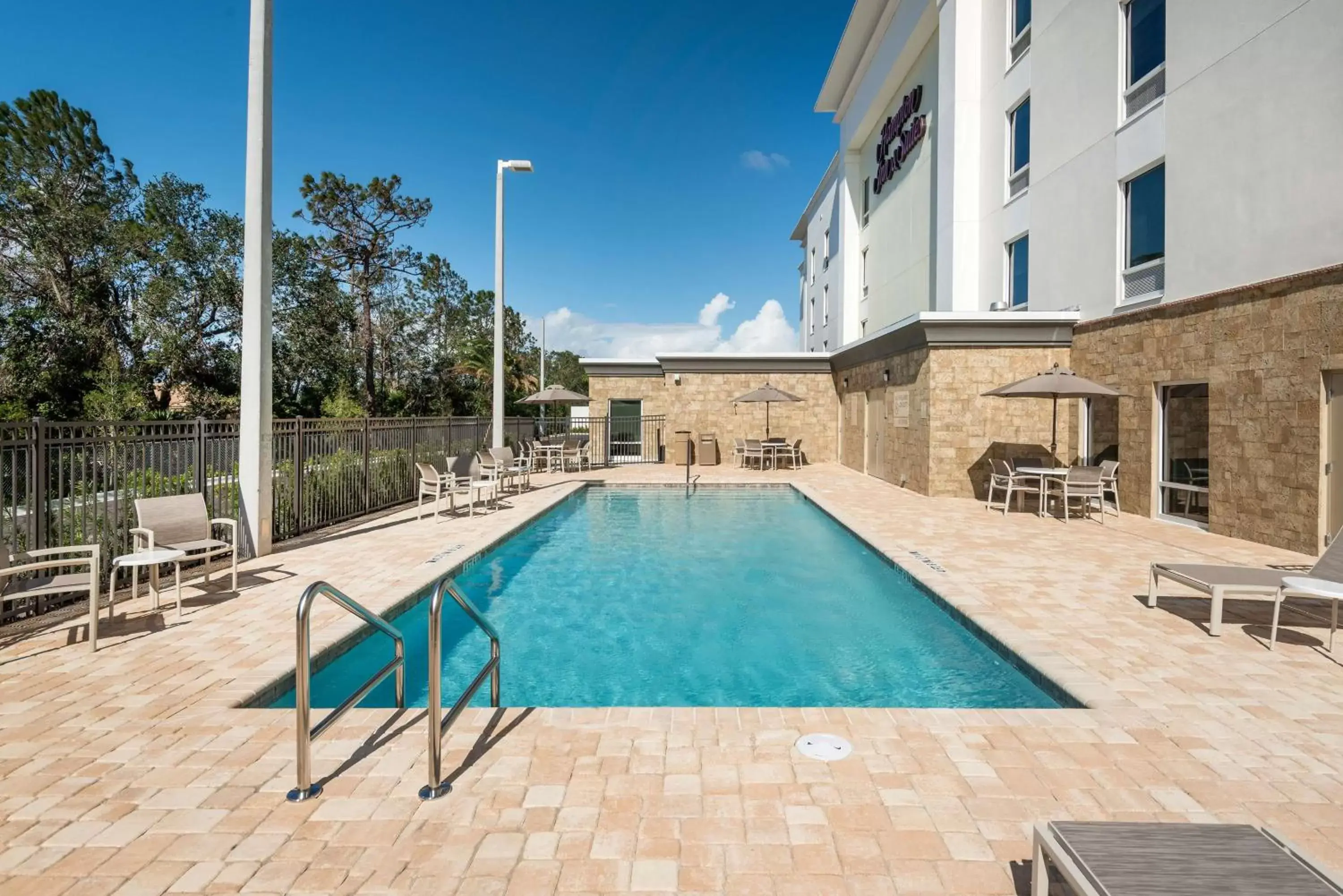 Pool view, Swimming Pool in Hampton Inn & Suites West Melbourne-Palm Bay Road