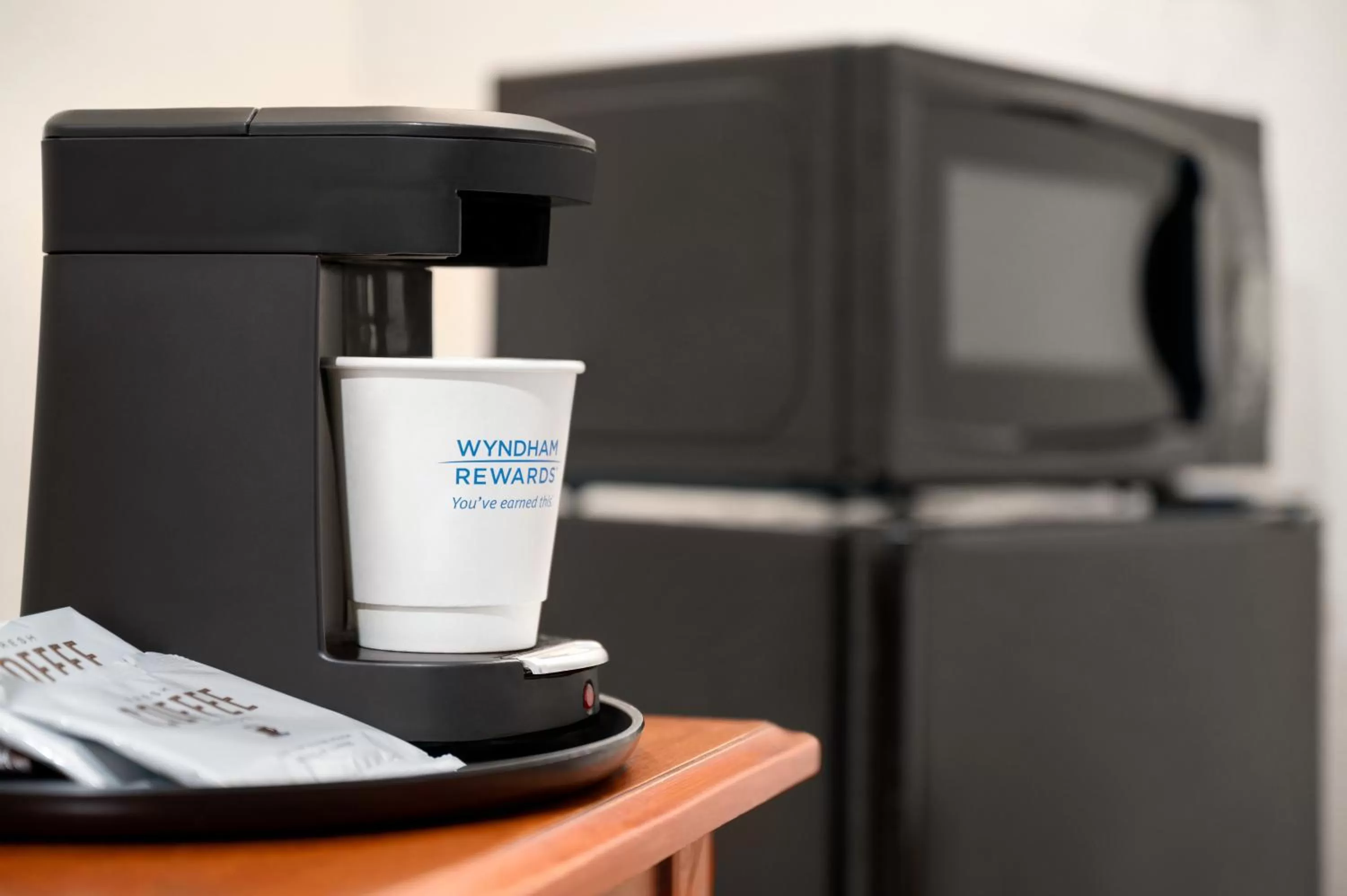 Coffee/tea facilities in La Quinta Inn by Wyndham Columbus Airport Area