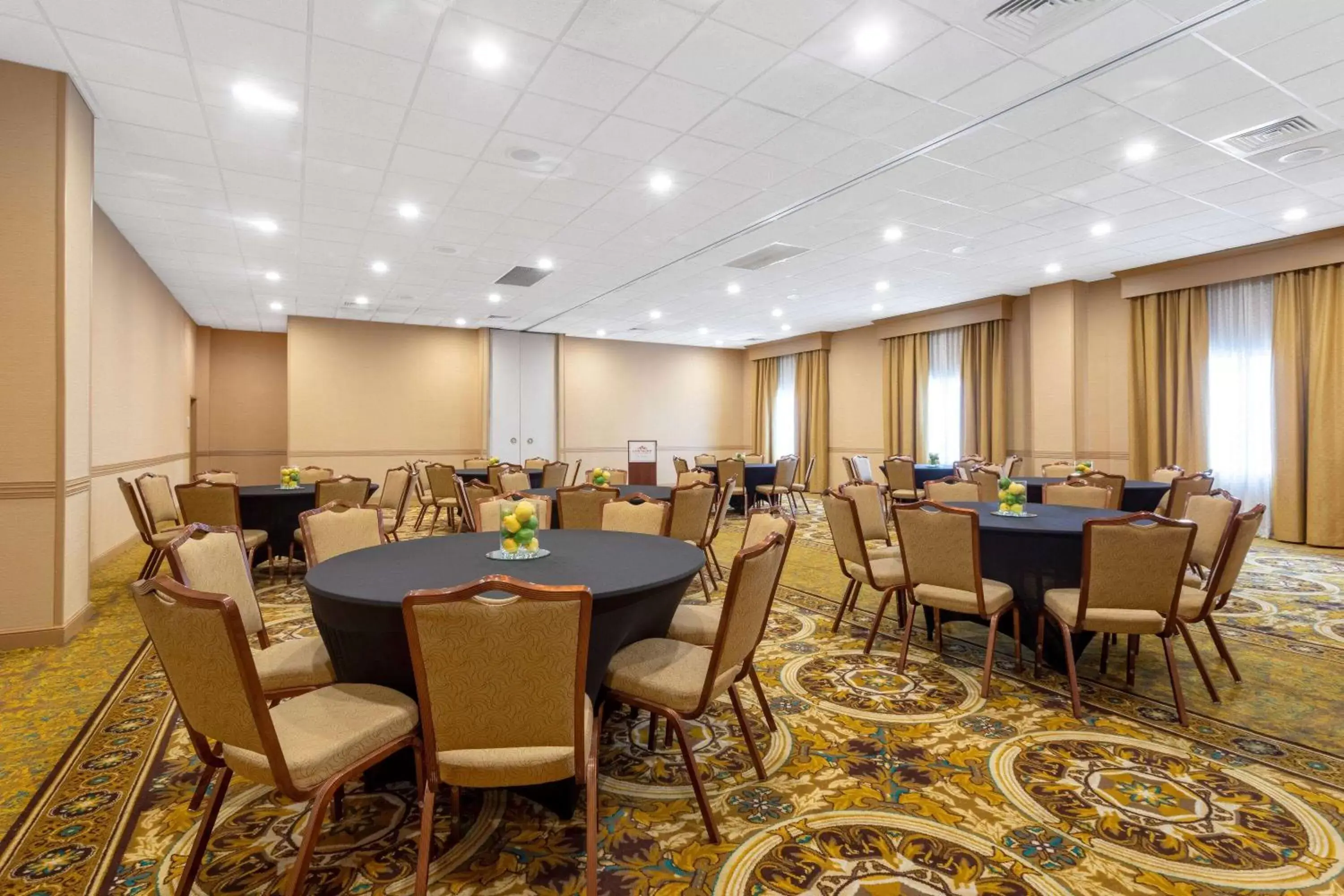 Banquet/Function facilities in Hawthorn Suites by Wyndham West Palm Beach