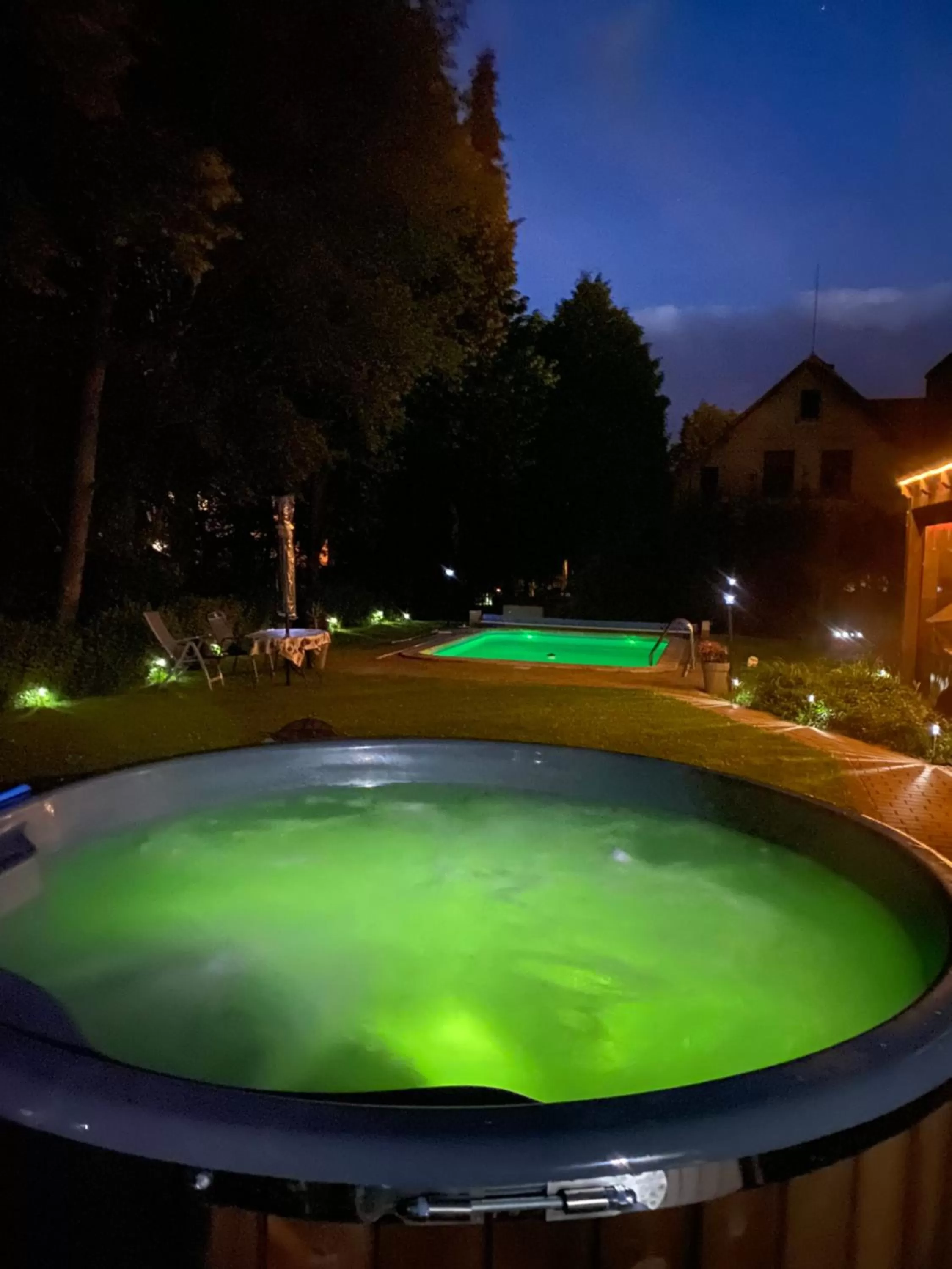 Hot Tub in Droom b&b Čermná