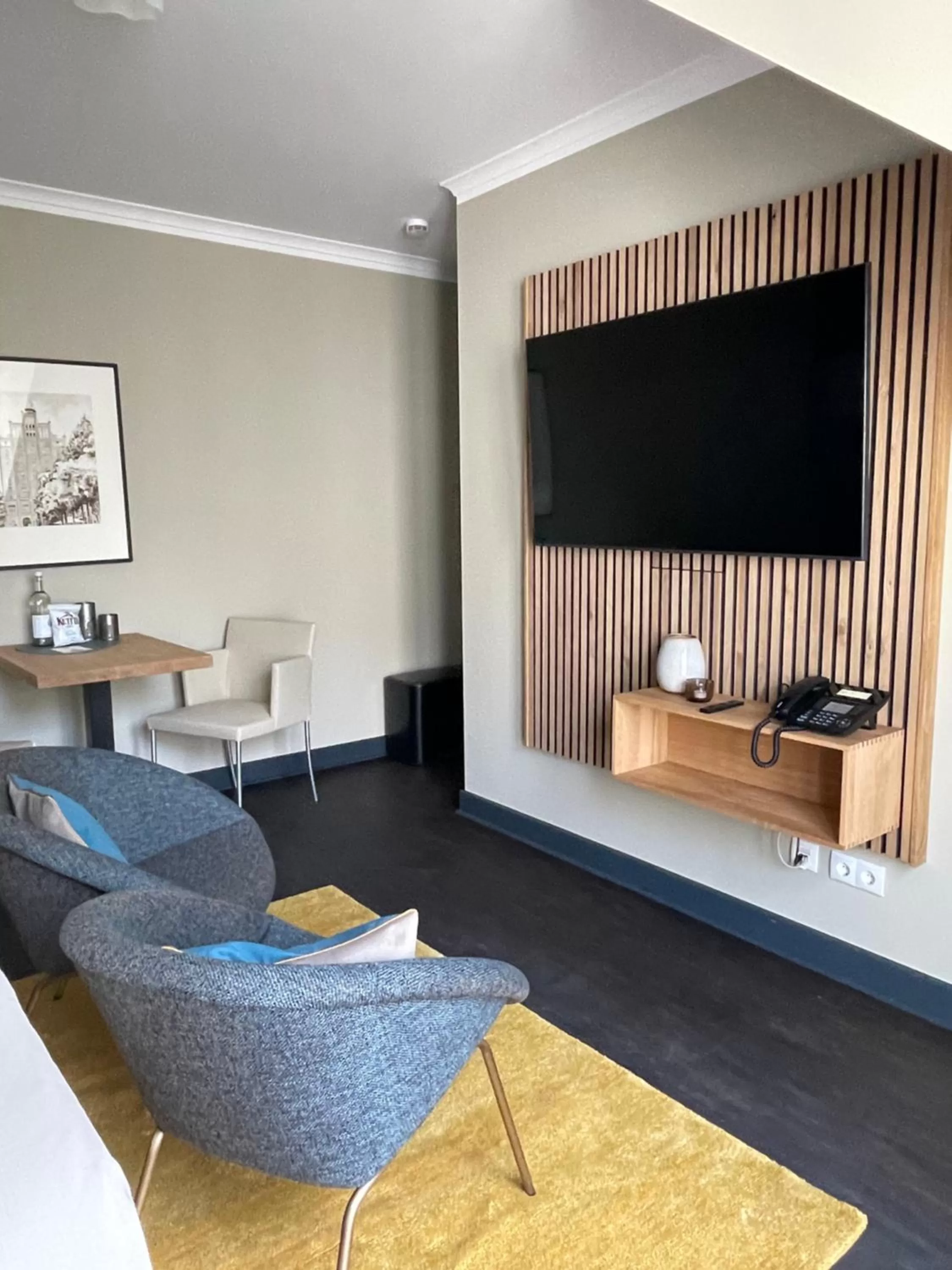 Photo of the whole room in The Green Rostock Apartment Hotel