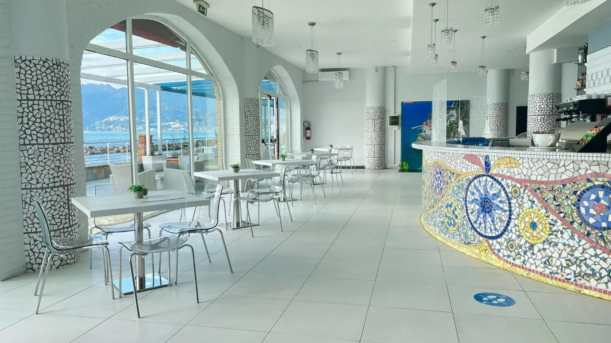 Lounge or bar in Hotel Centro Congressi Polo Nautico Lounge or bar in Hotel Centro Congressi Polo Nautico