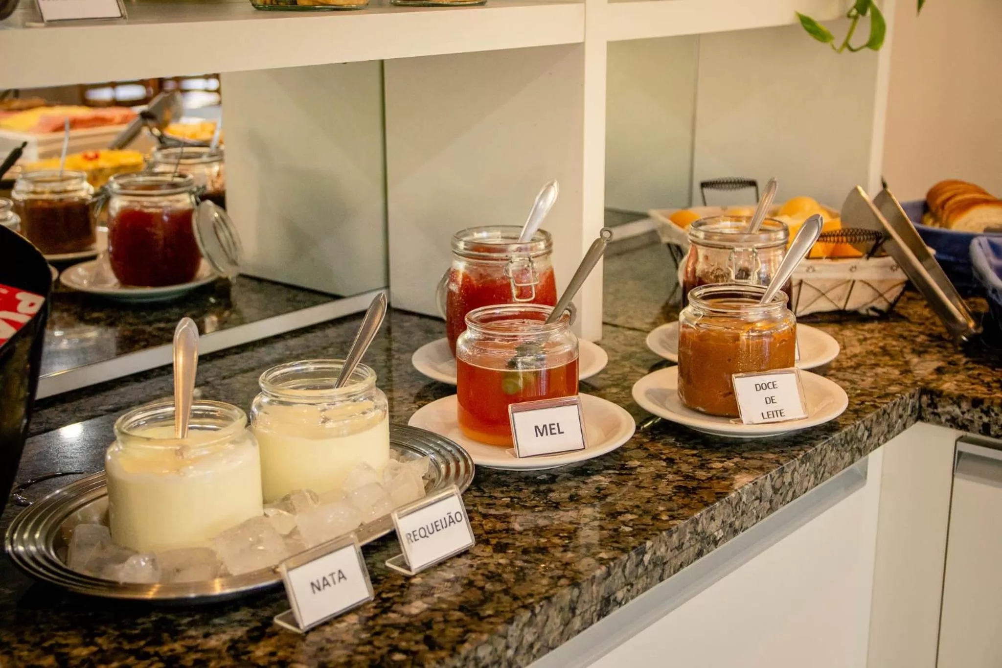 Food in Hotel Letto Caxias