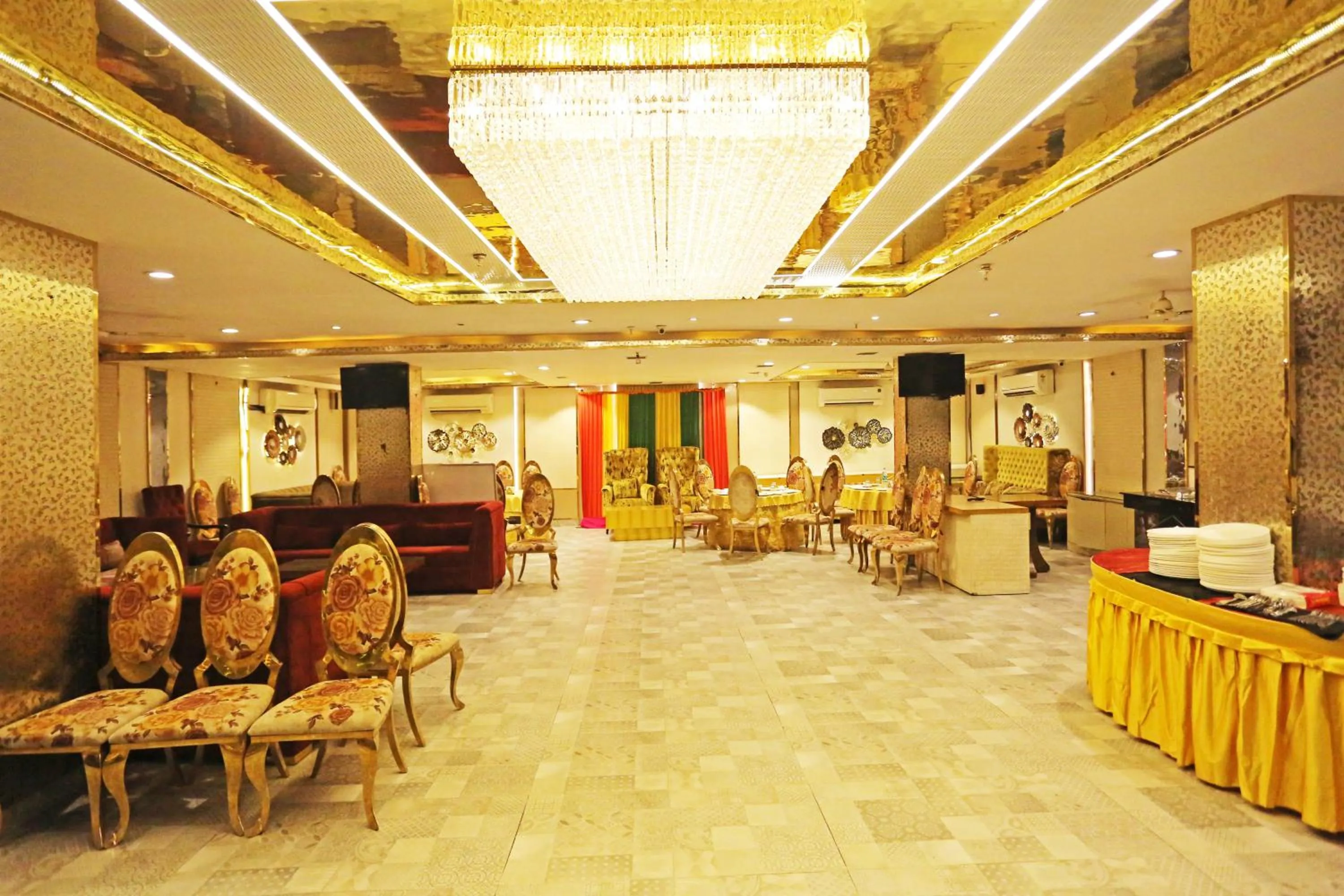 Banquet/Function facilities in JRD Luxury-Business Hotel