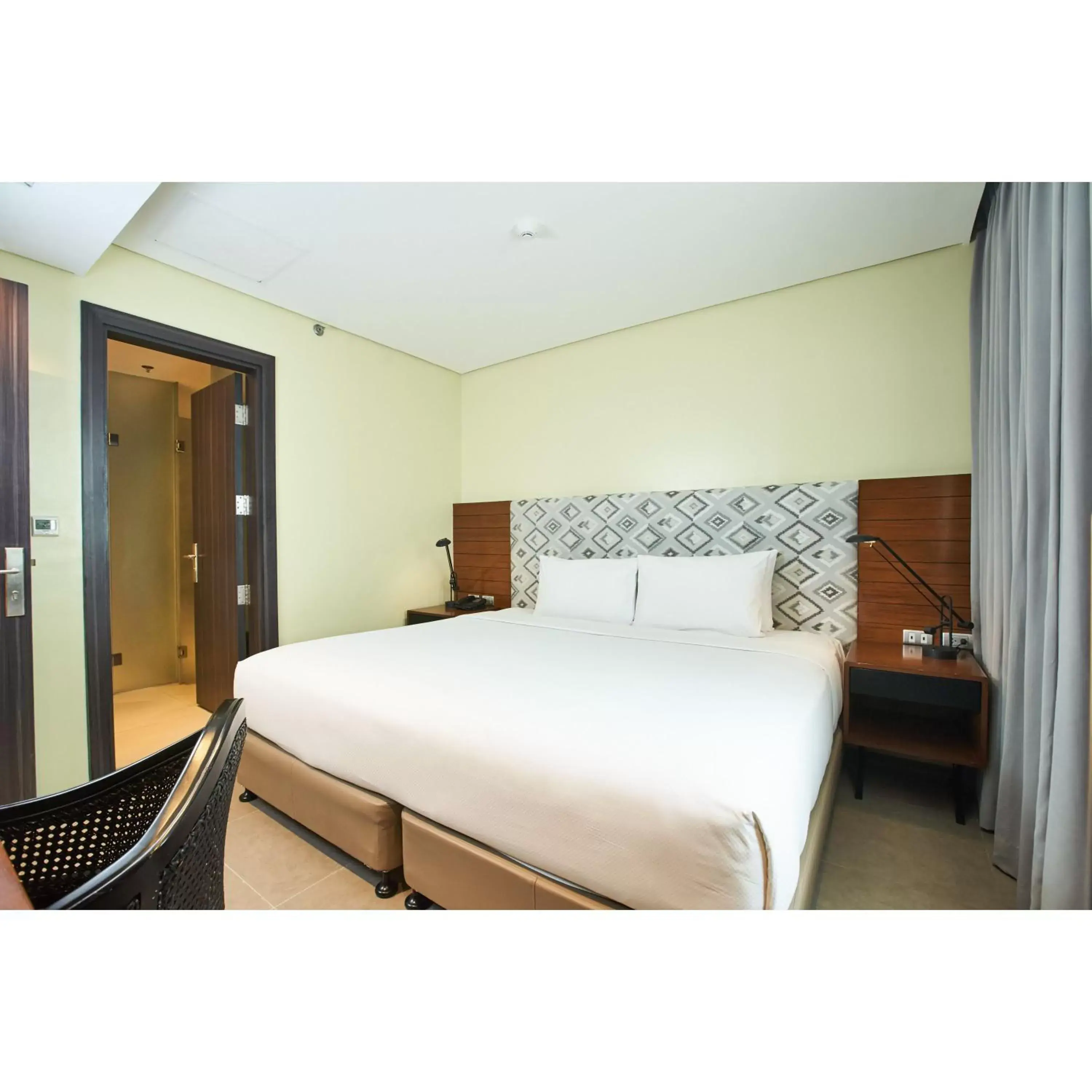 Bed in Summit Galleria Cebu - Multiple Use Hotel