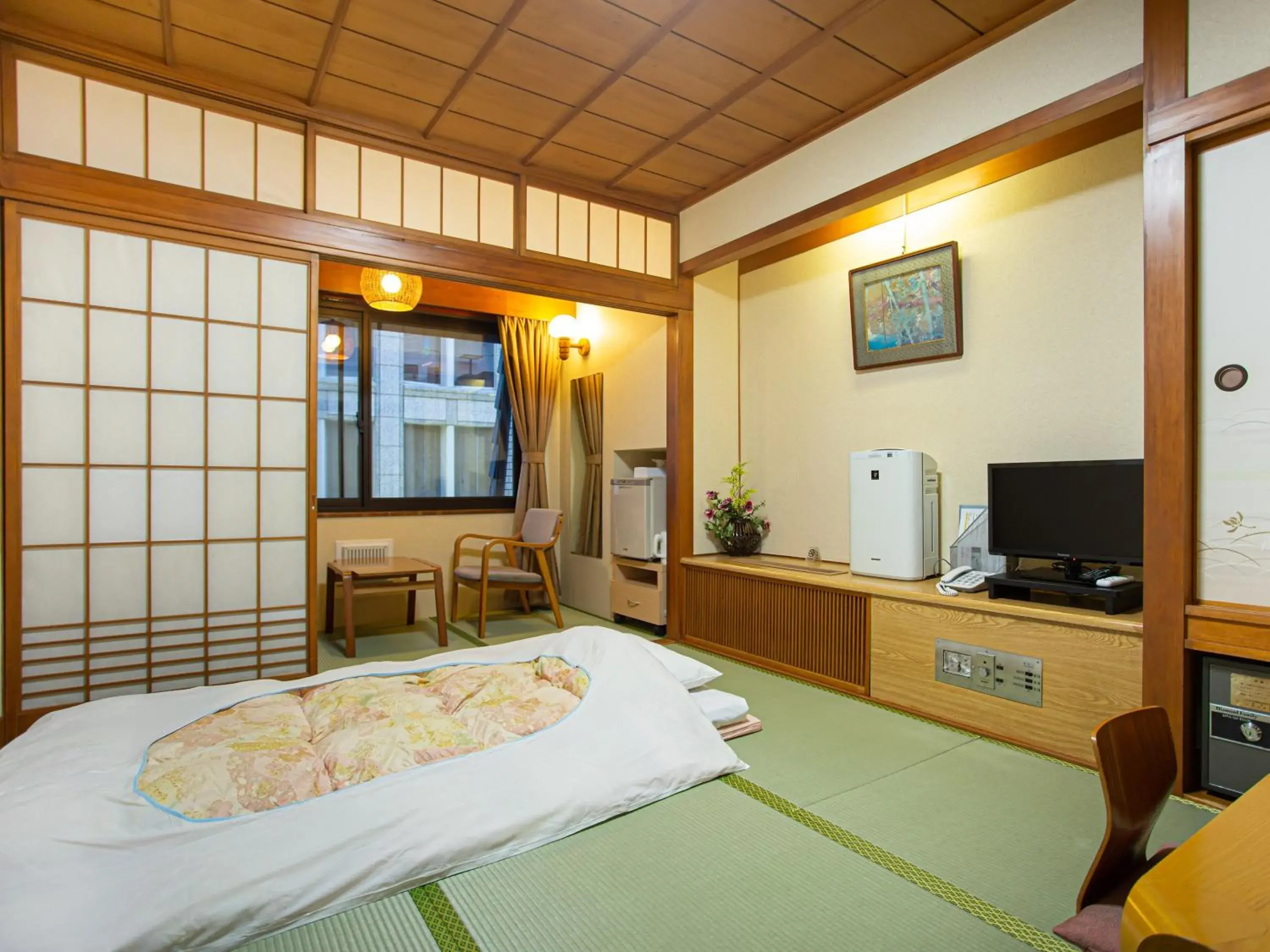 Photo of the whole room in Kaneyoshi Ryokan Hotel