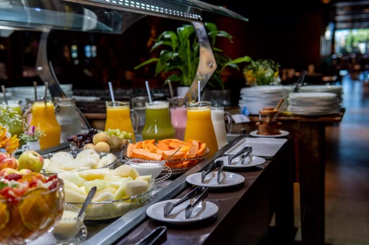 Restaurant/places to eat in Paradiso Corporate