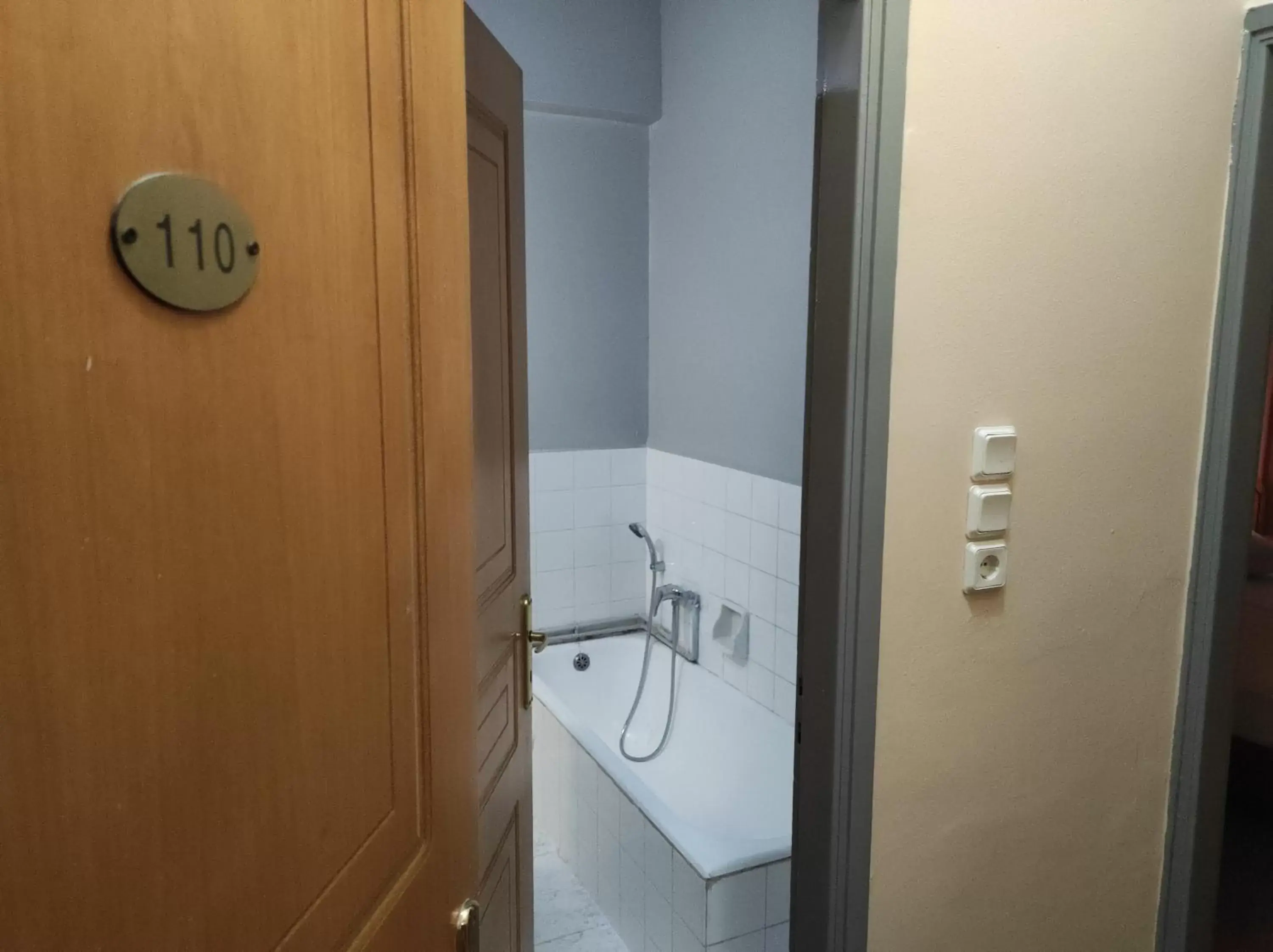 Bathroom in Hotel Lido