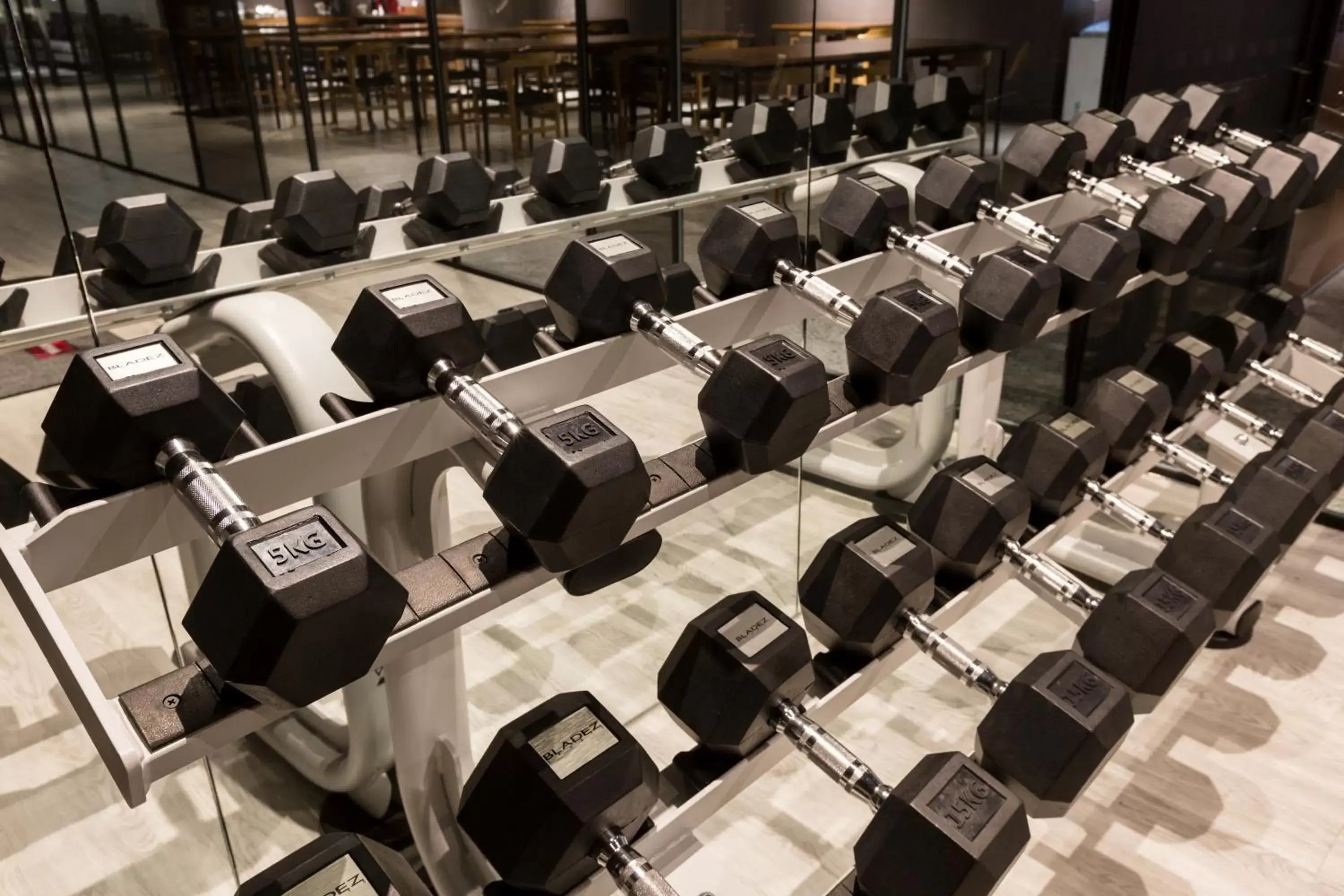 Fitness centre/facilities in Green Hotel