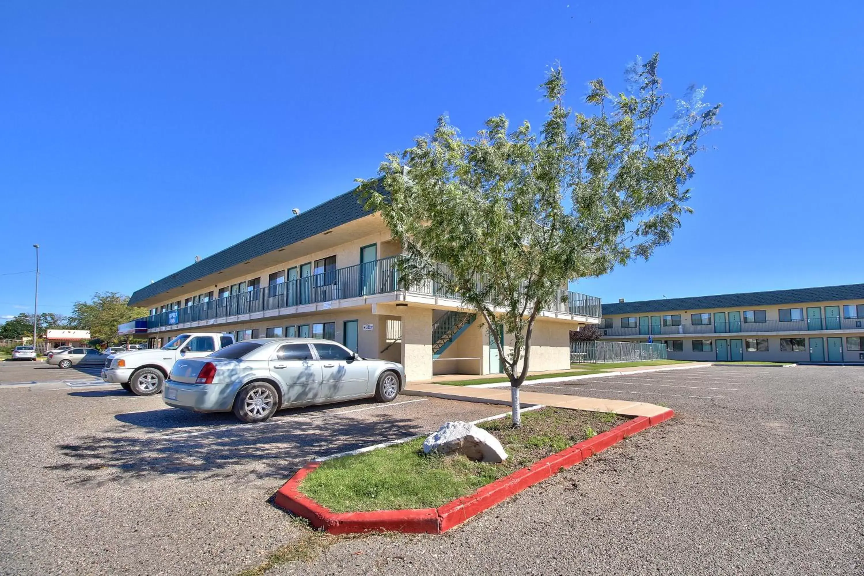 Property Building in Motel 6-Douglas, AZ