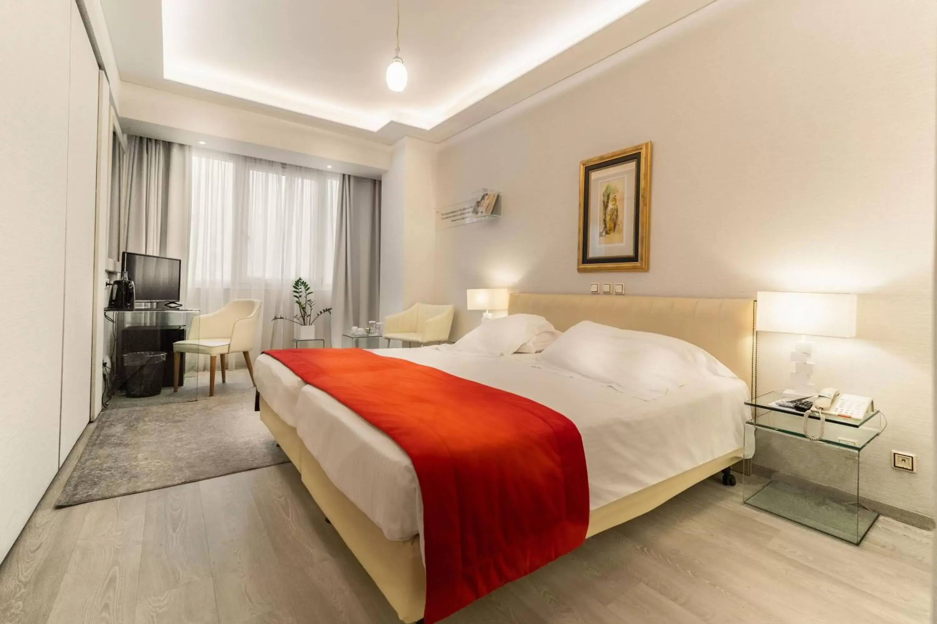 Bedroom, Bed in St George Lycabettus Lifestyle Hotel