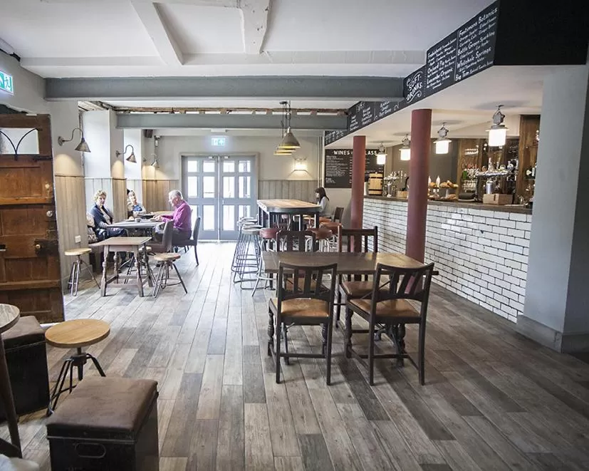 Lounge or bar in Timbrell's Yard