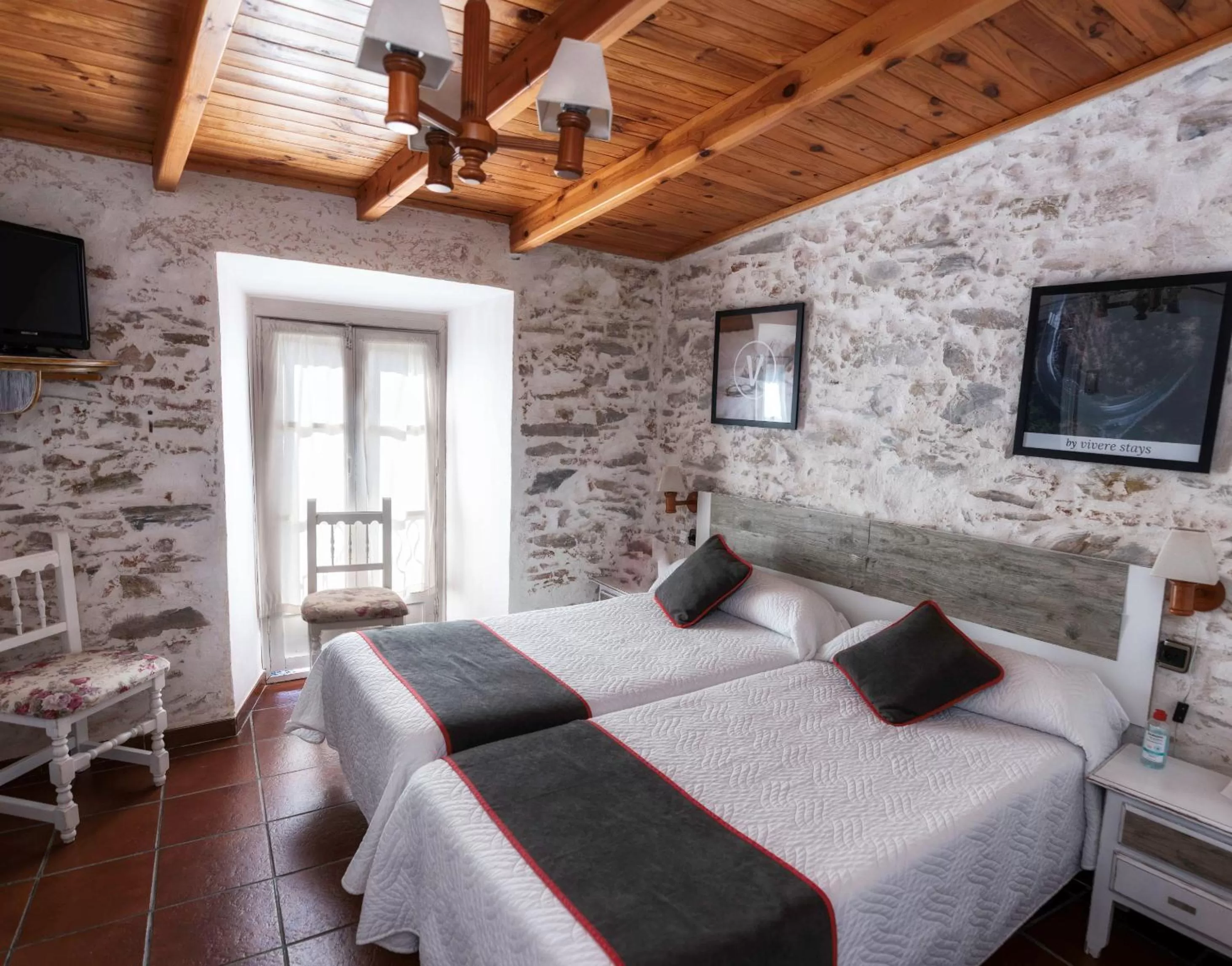 Bedroom, Bed in Hotel Las Palmeras by Vivere Stays