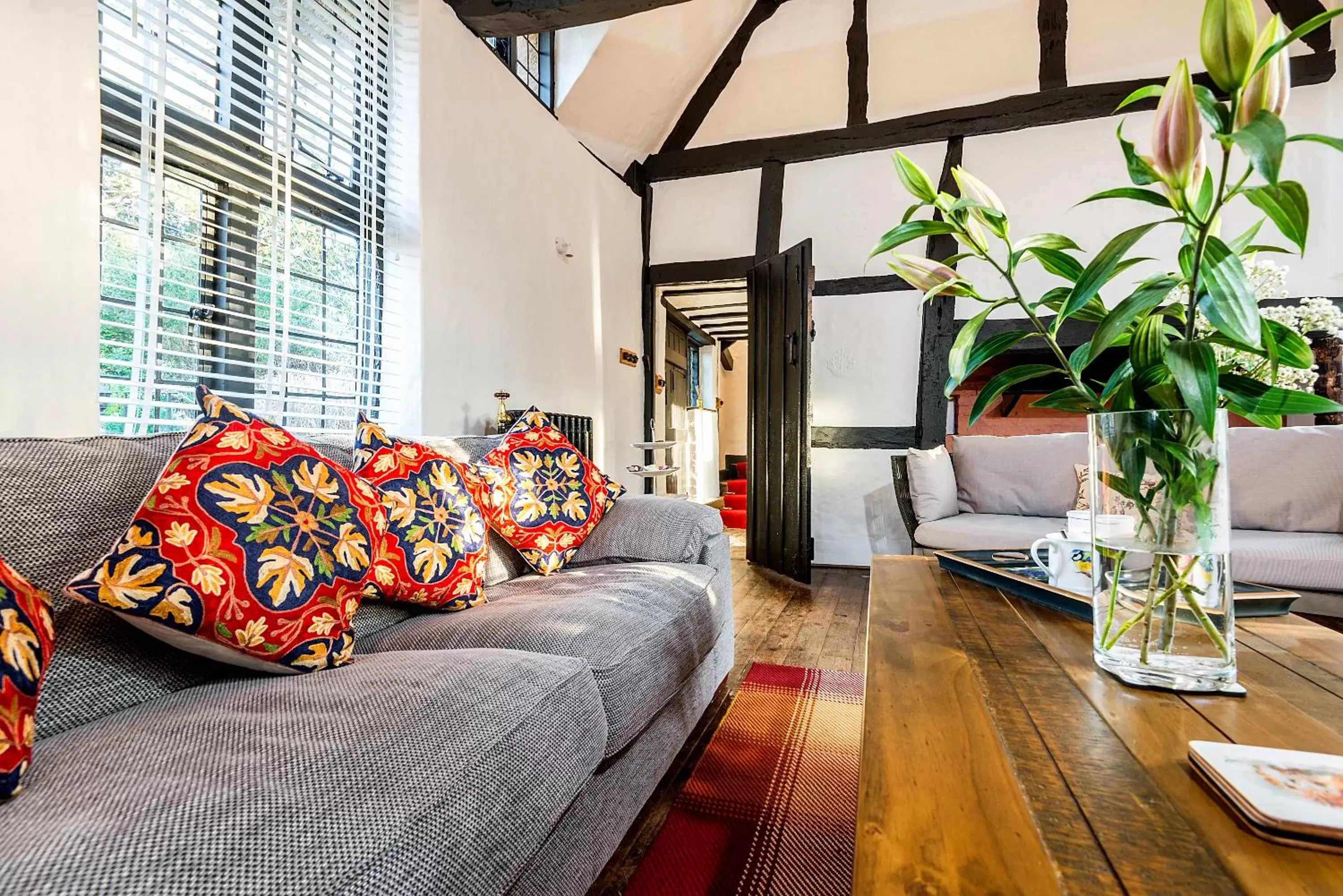 Seating Area in Burnside Hotel