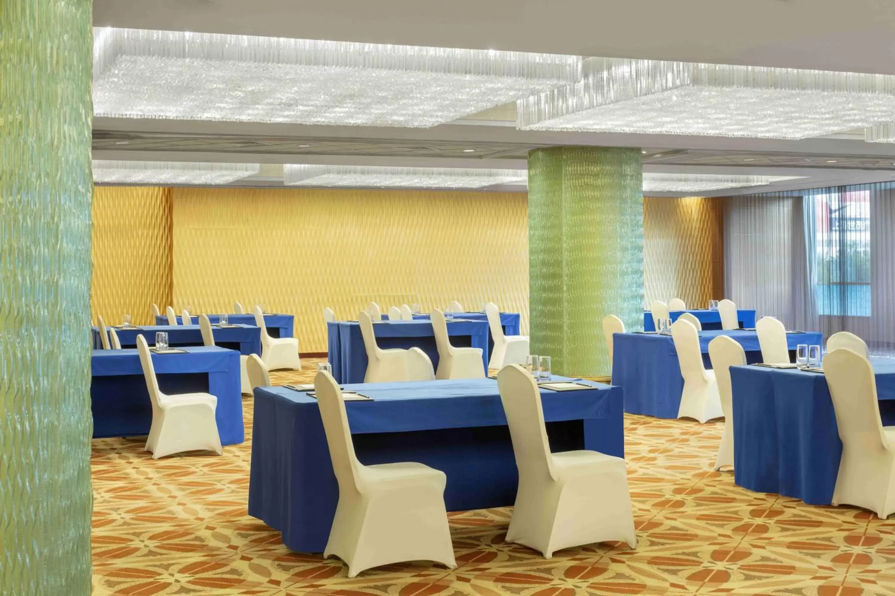 On site, Banquet Facilities in Radisson Blu Hotel Shanghai New World
