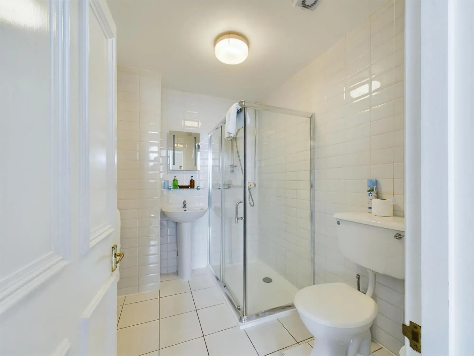 Bathroom in Beech House Hotel