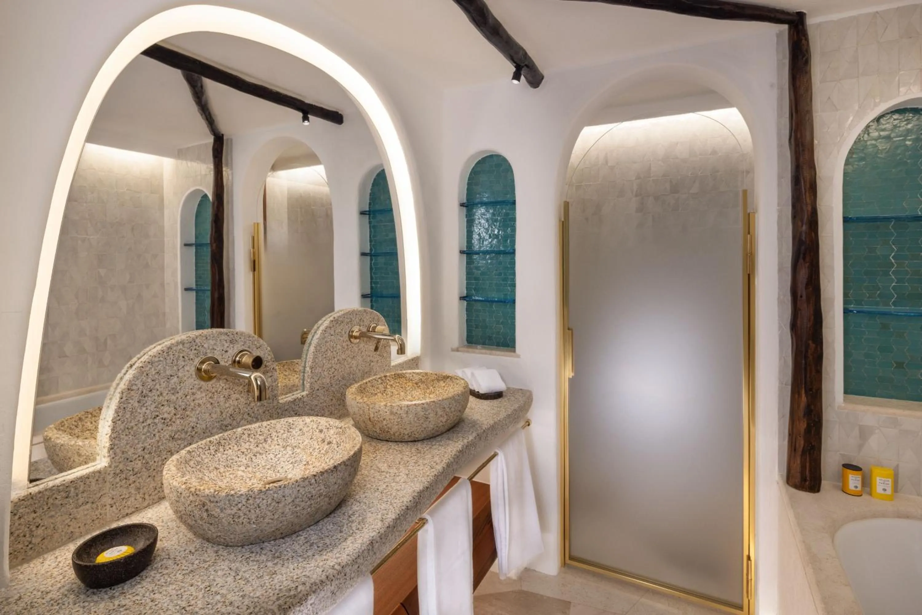 Bathroom in Hotel Cala di Volpe, a Luxury Collection Hotel, Costa Smeralda